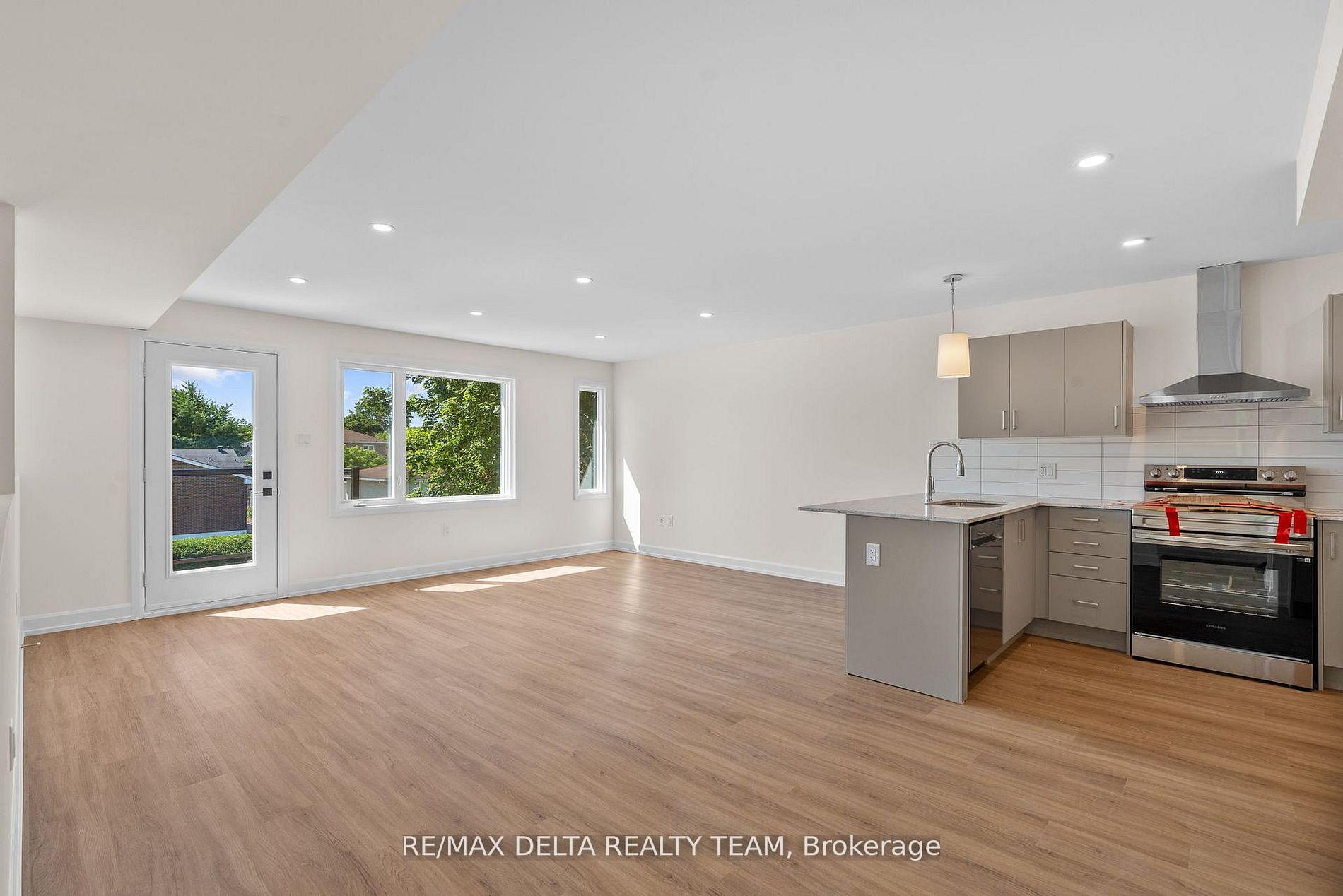 Photo 10 of Unit 3, 77A Granton Avenue, Ottawa, Meadowlands/St. Claire Gardens — HOMEH