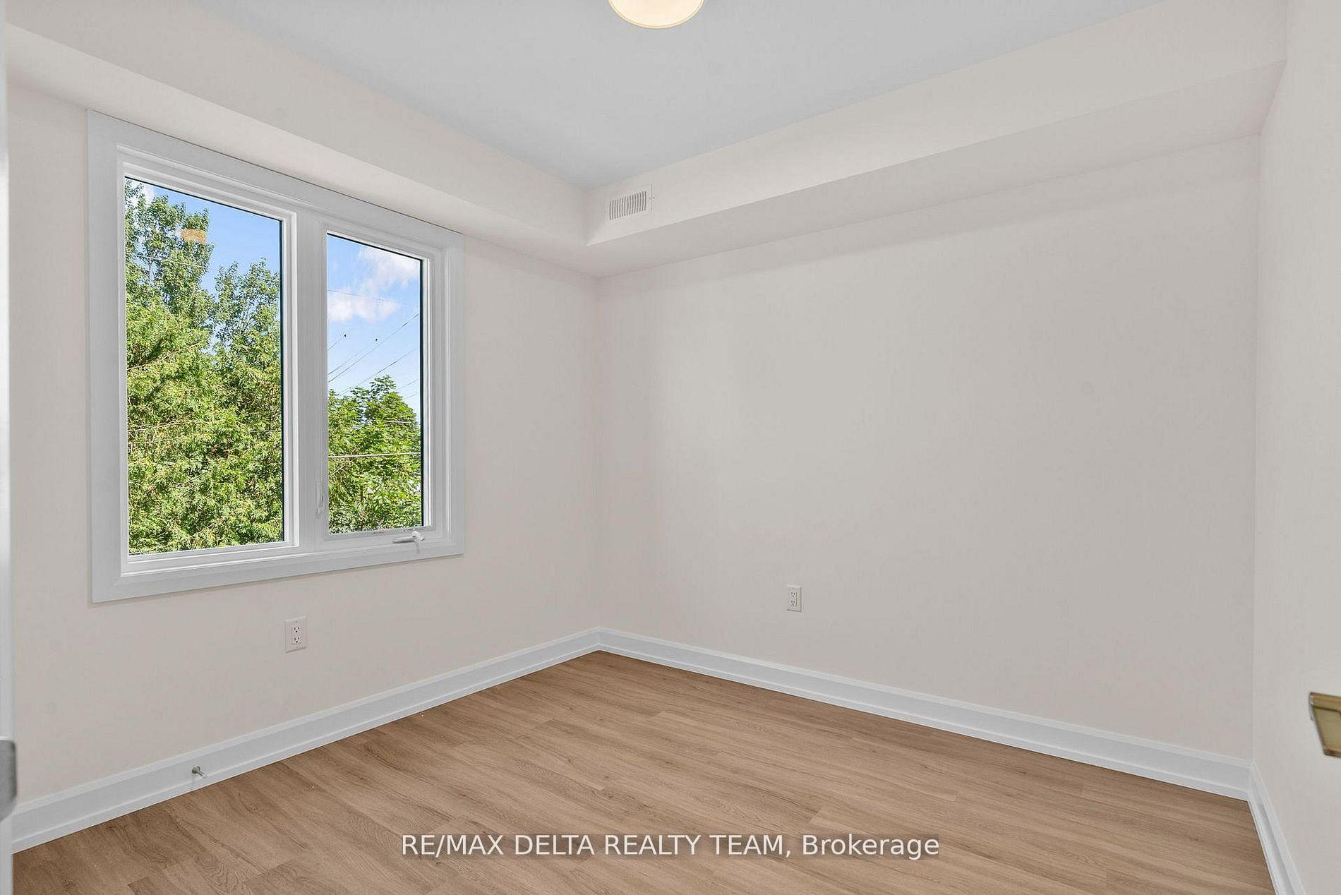 Photo 14 of Unit 3, 77A Granton Avenue, Ottawa, Meadowlands/St. Claire Gardens — HOMEH