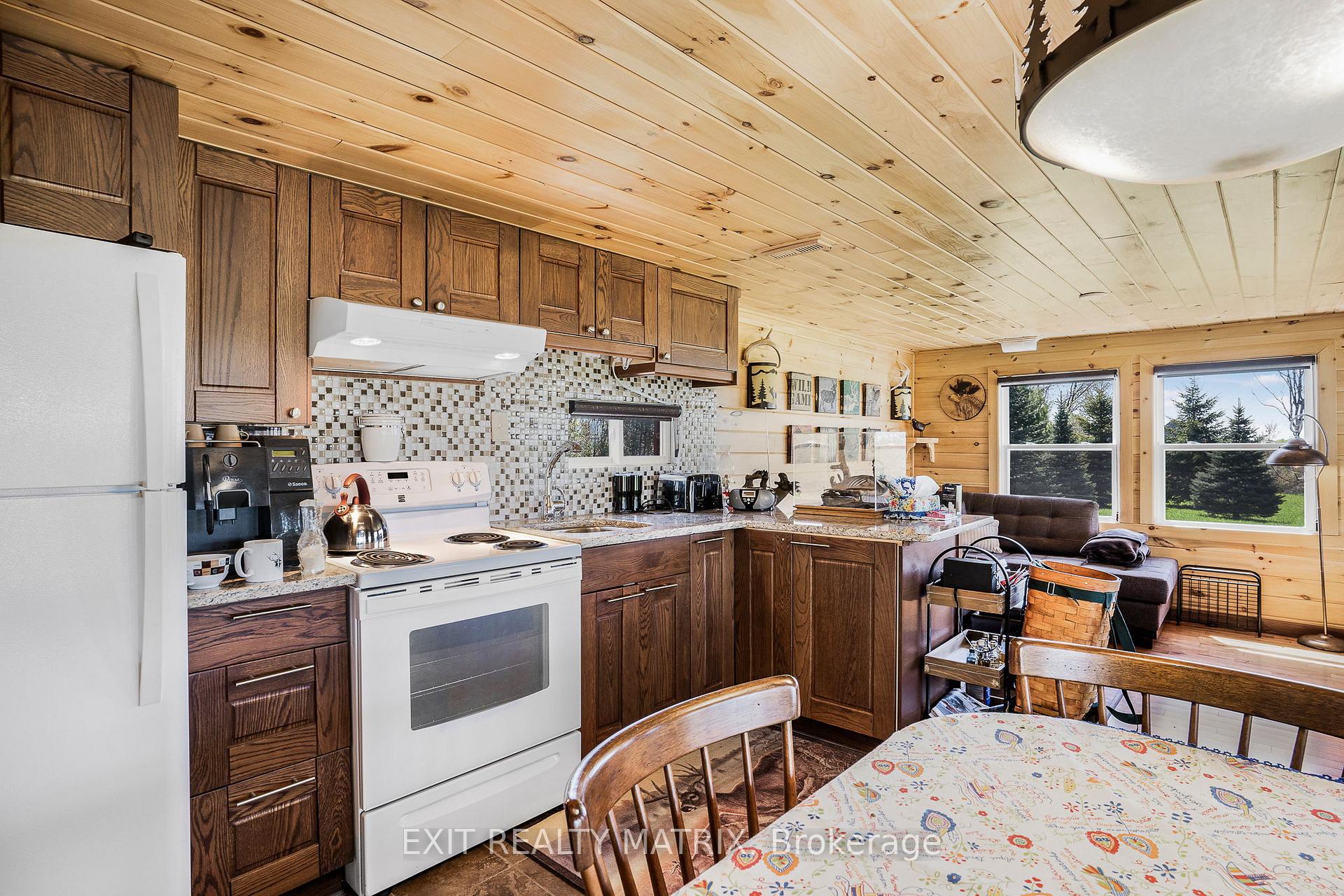 Photo 13 of 19209 Kenyon Concession 7 Road, North Glengarry, North Glengarry (Kenyon) Twp — HOMEH