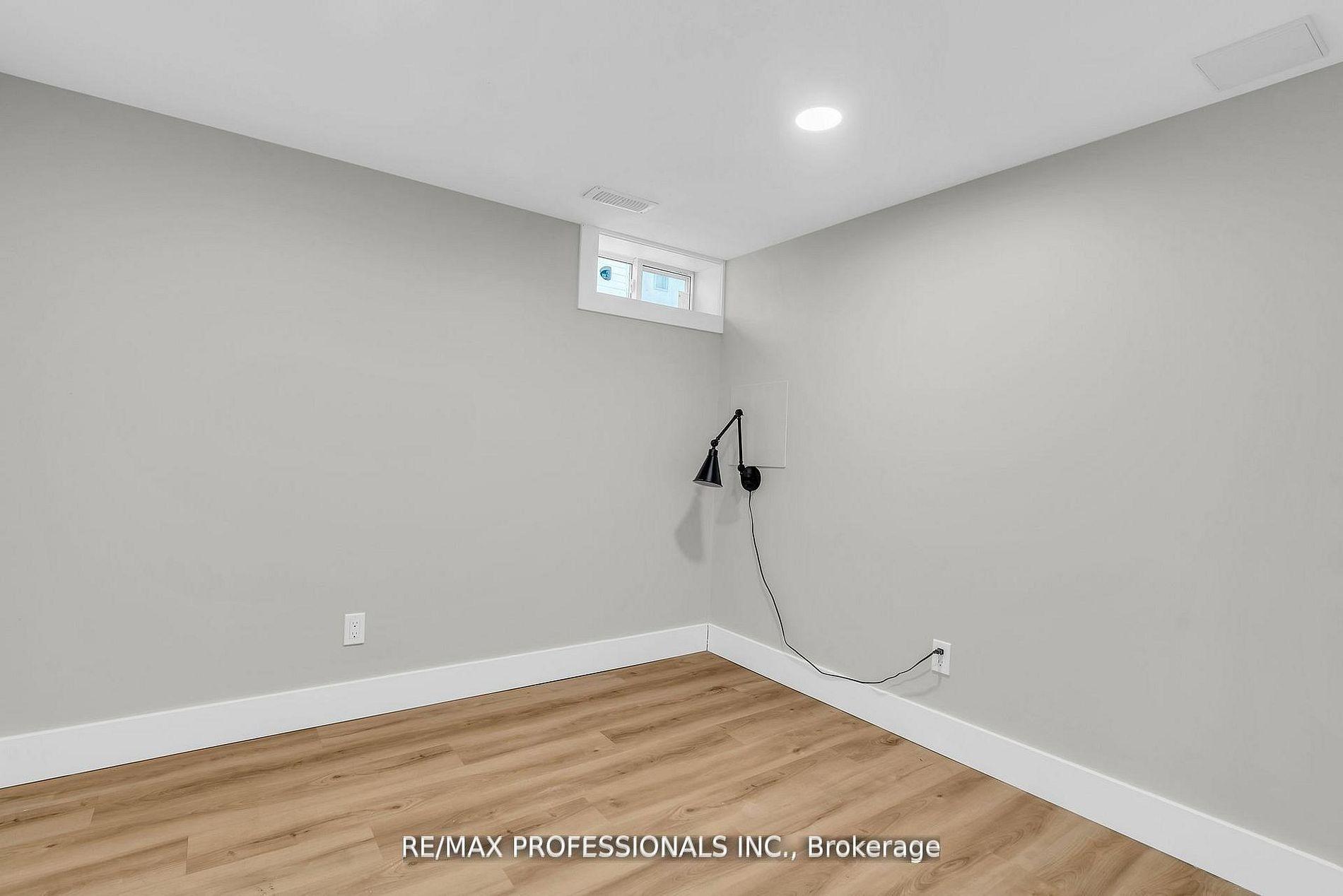 Photo 11 of Unit Lower, 139 Byron Avenue, Kitchener, Vanier - Kitchener — HOMEH
