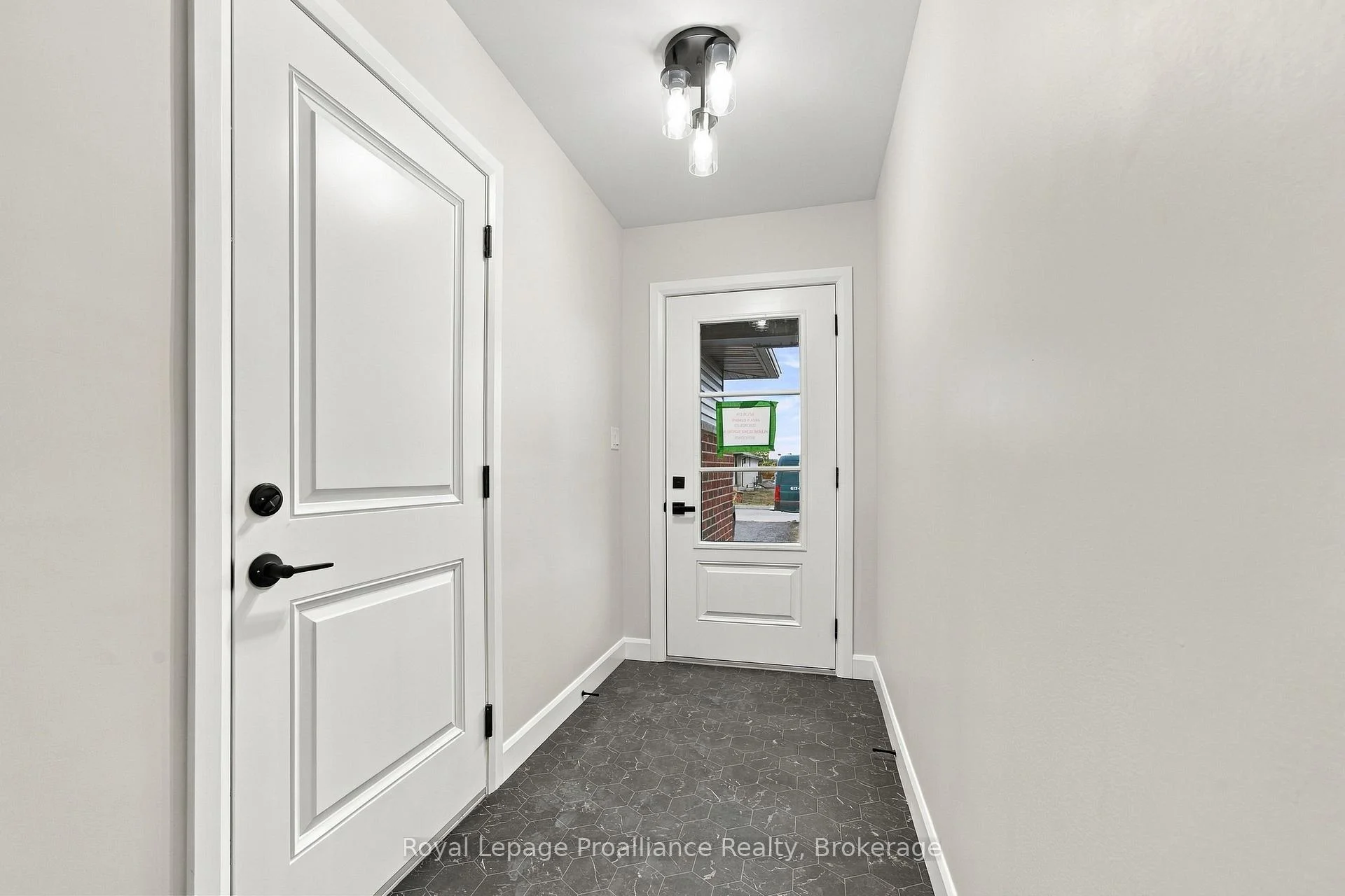 Photo 4 of 75 Cousins Crescent, Belleville, Belleville Ward — HOMEH