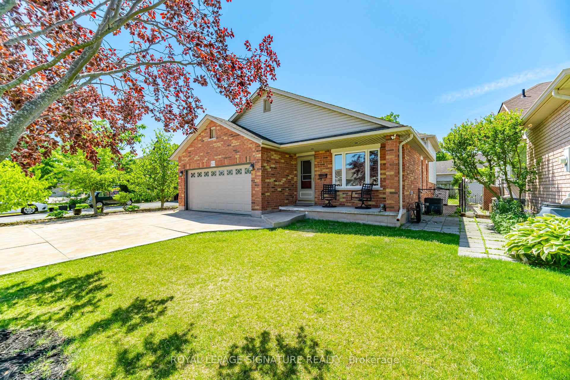 Photo 4 of 5122 Meadowood Lane, Lincoln, Beamsville — HOMEH
