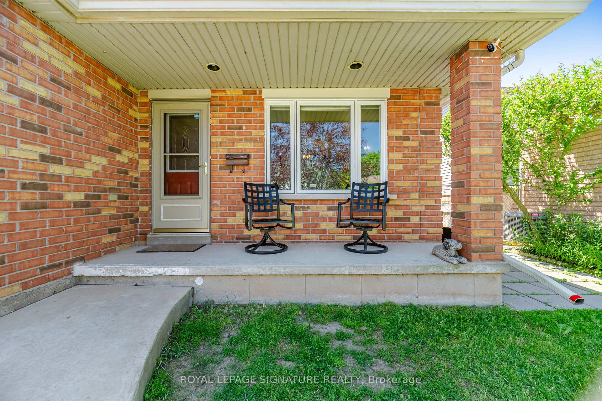 Photo 5 of 5122 Meadowood Lane, Lincoln, Beamsville — HOMEH