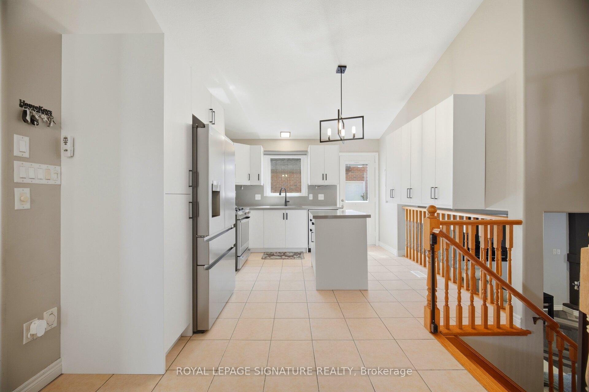 Photo 16 of 5122 Meadowood Lane, Lincoln, Beamsville — HOMEH