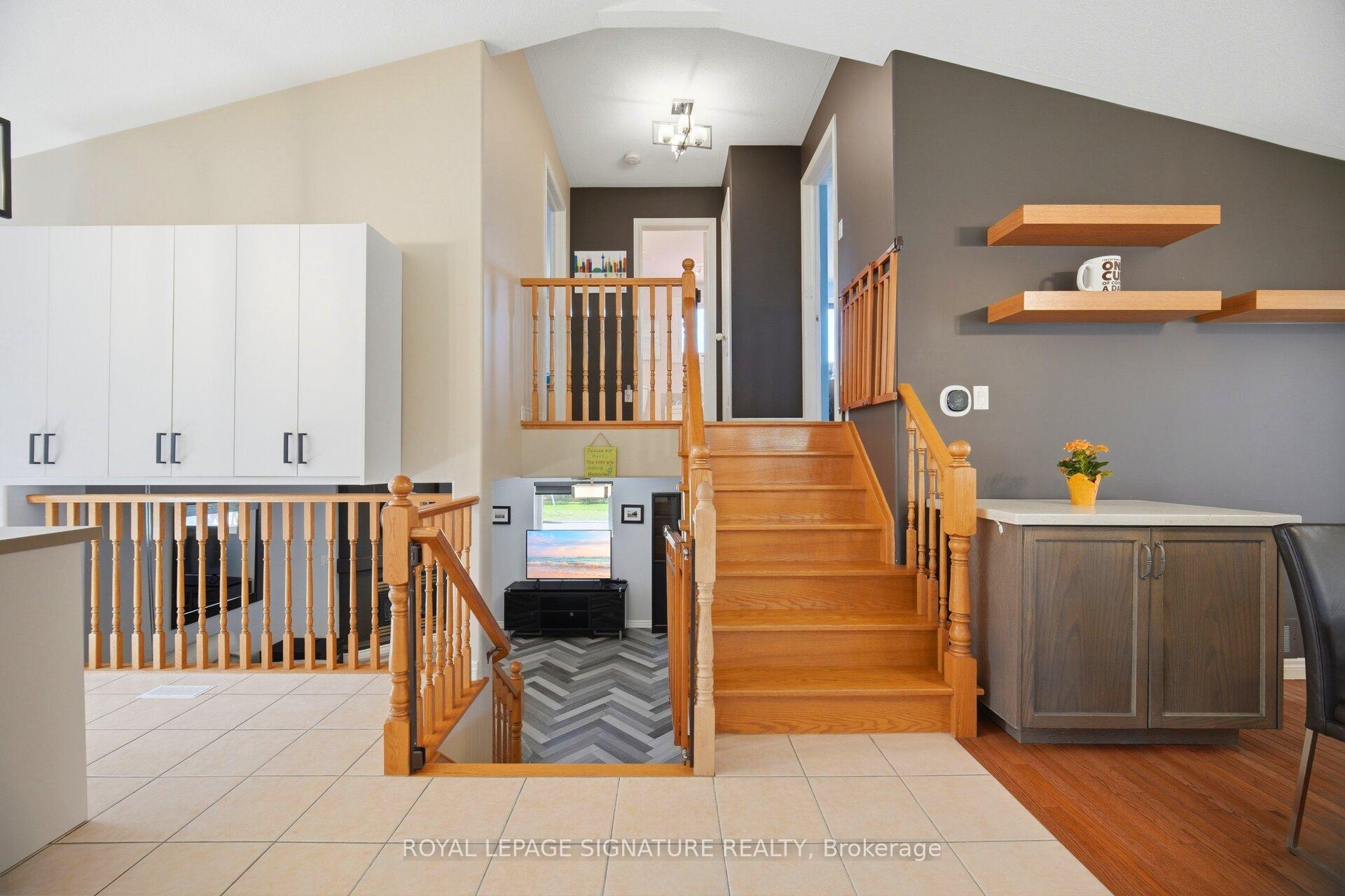 Photo 21 of 5122 Meadowood Lane, Lincoln, Beamsville — HOMEH