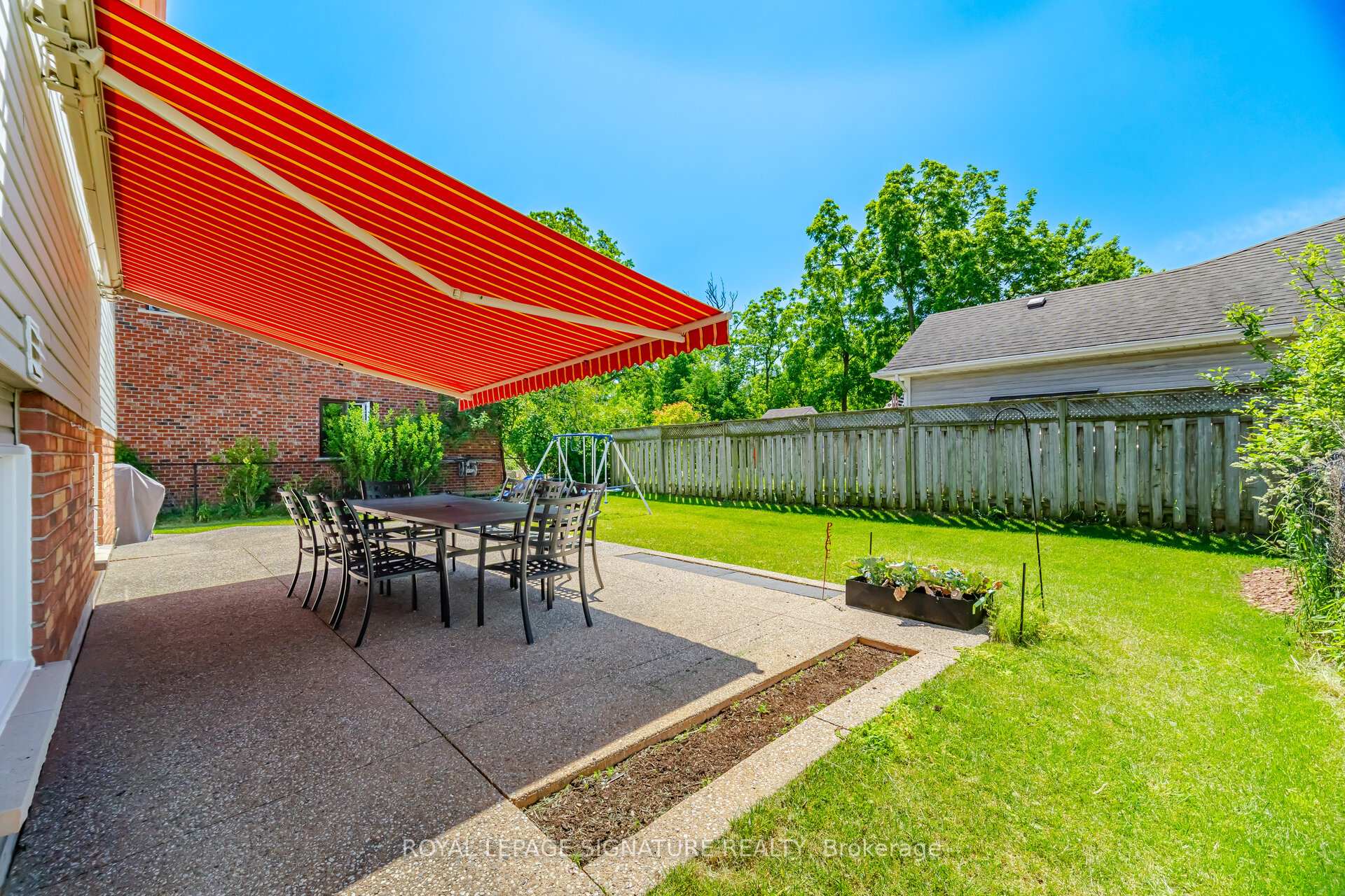 Photo 47 of 5122 Meadowood Lane, Lincoln, Beamsville — HOMEH