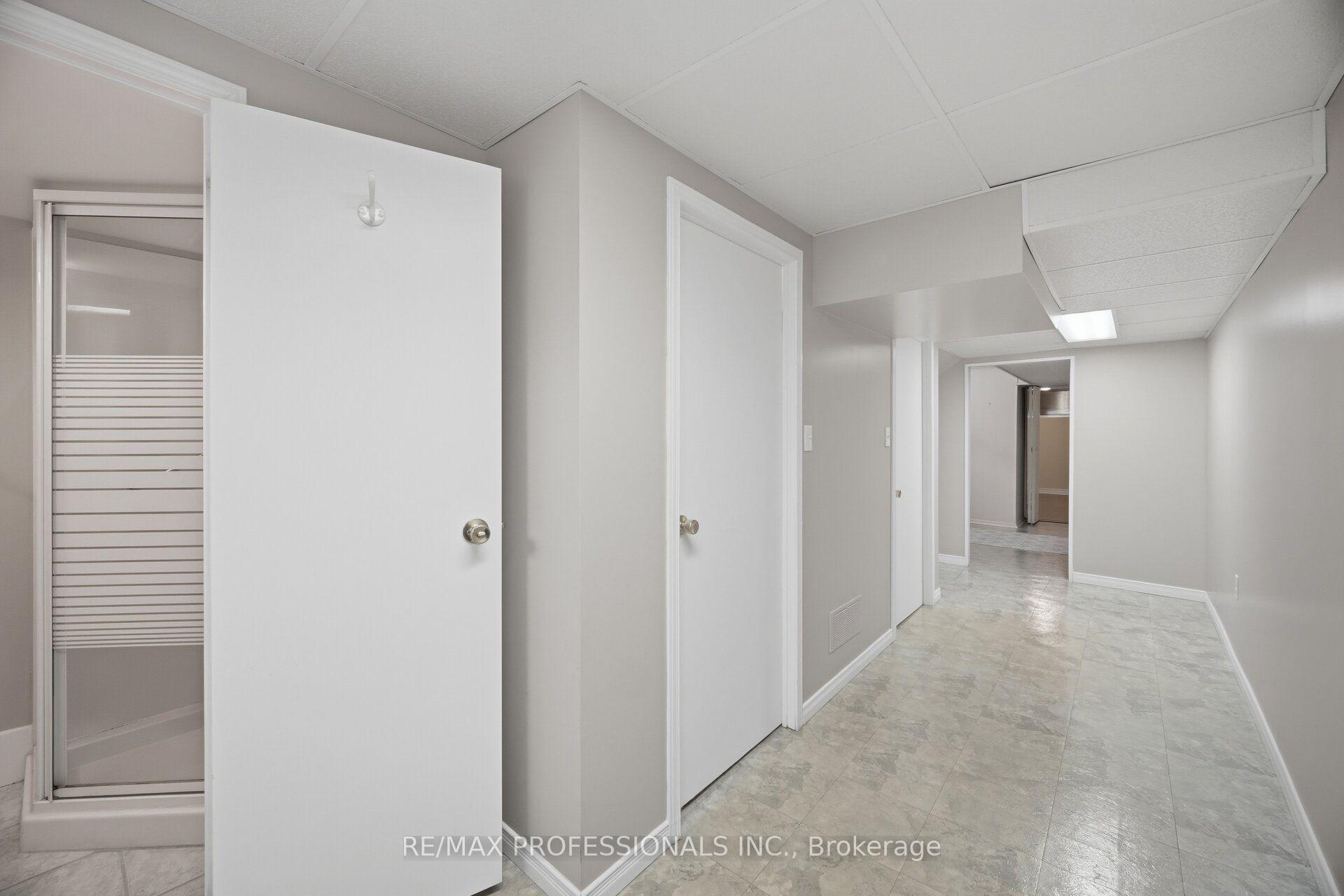 Photo 35 of 147 Chapman Road, Etobicoke, Humber Heights — HOMEH