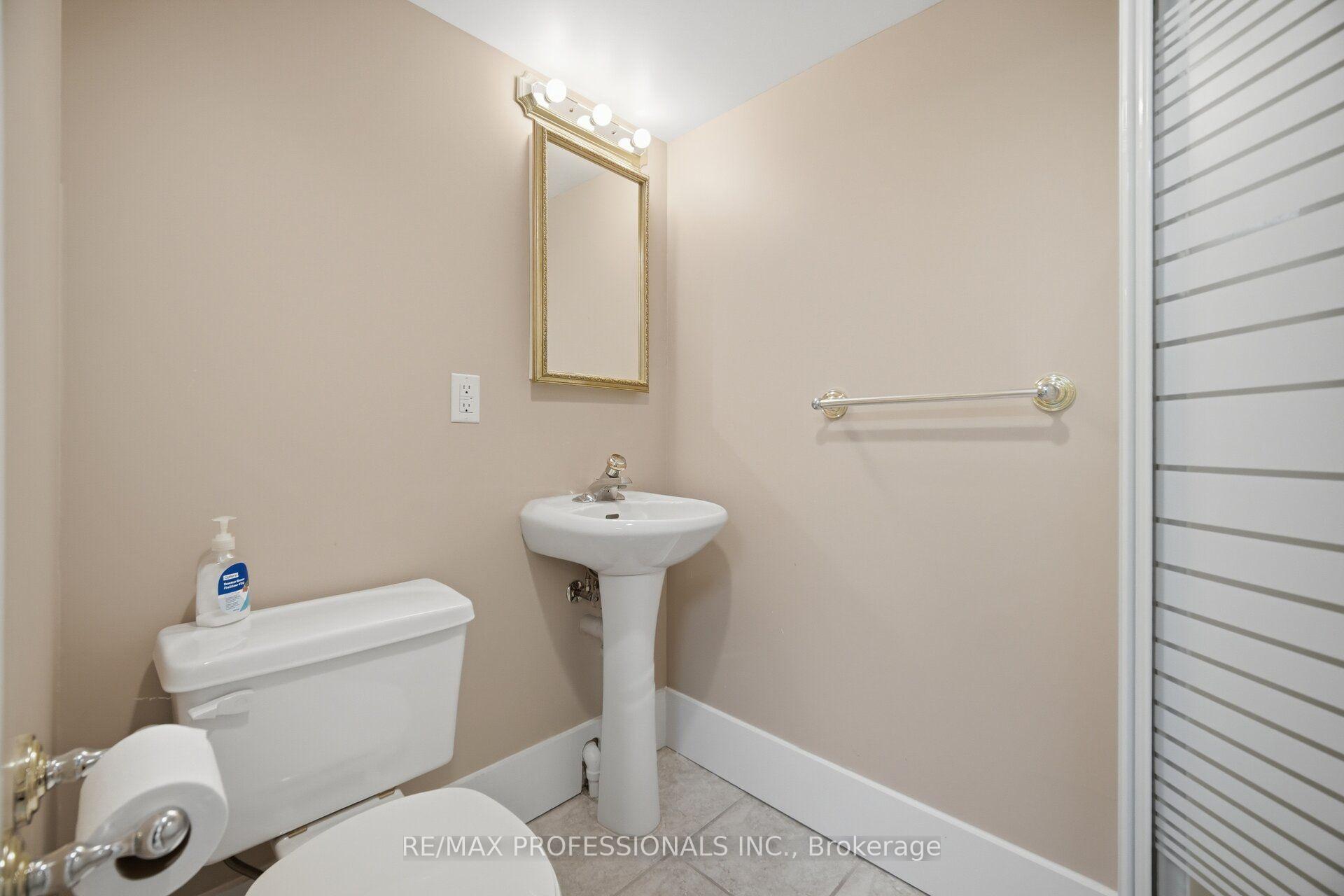 Photo 36 of 147 Chapman Road, Etobicoke, Humber Heights — HOMEH