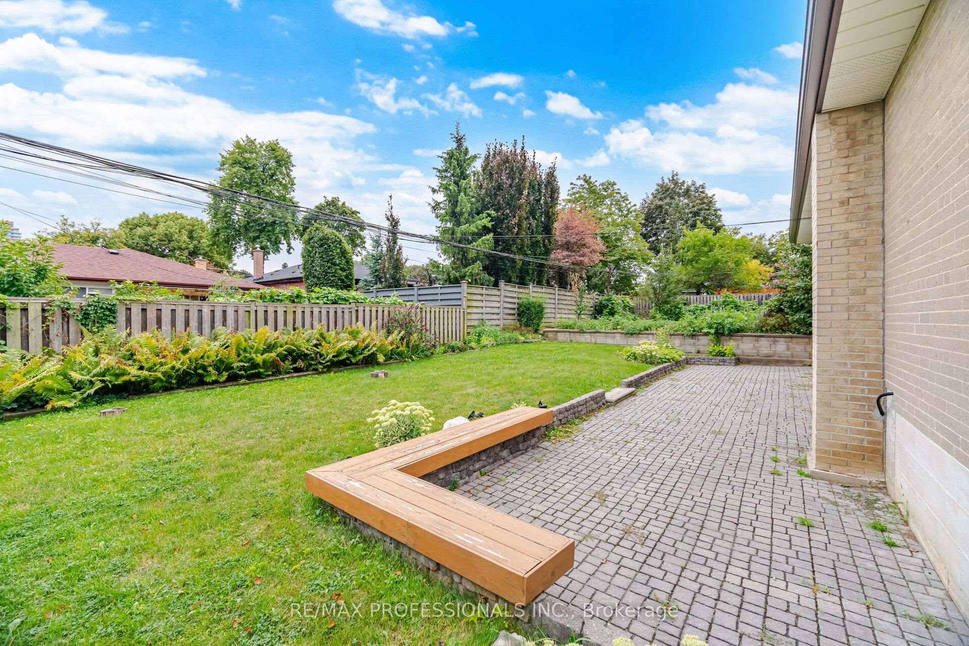 Photo 38 of 147 Chapman Road, Etobicoke, Humber Heights — HOMEH