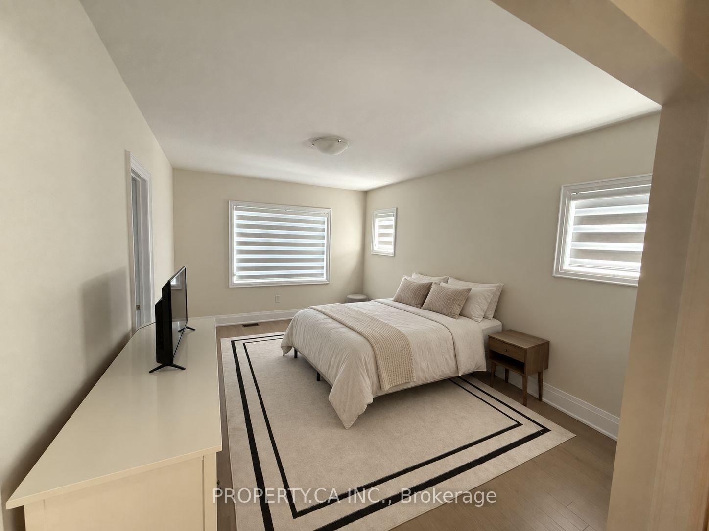 Photo 7 of 15 Schmeltzer Crescent, Richmond Hill, Rural Richmond Hill — HOMEH