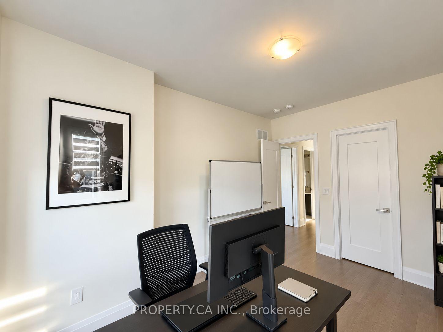 Photo 9 of 15 Schmeltzer Crescent, Richmond Hill, Rural Richmond Hill — HOMEH