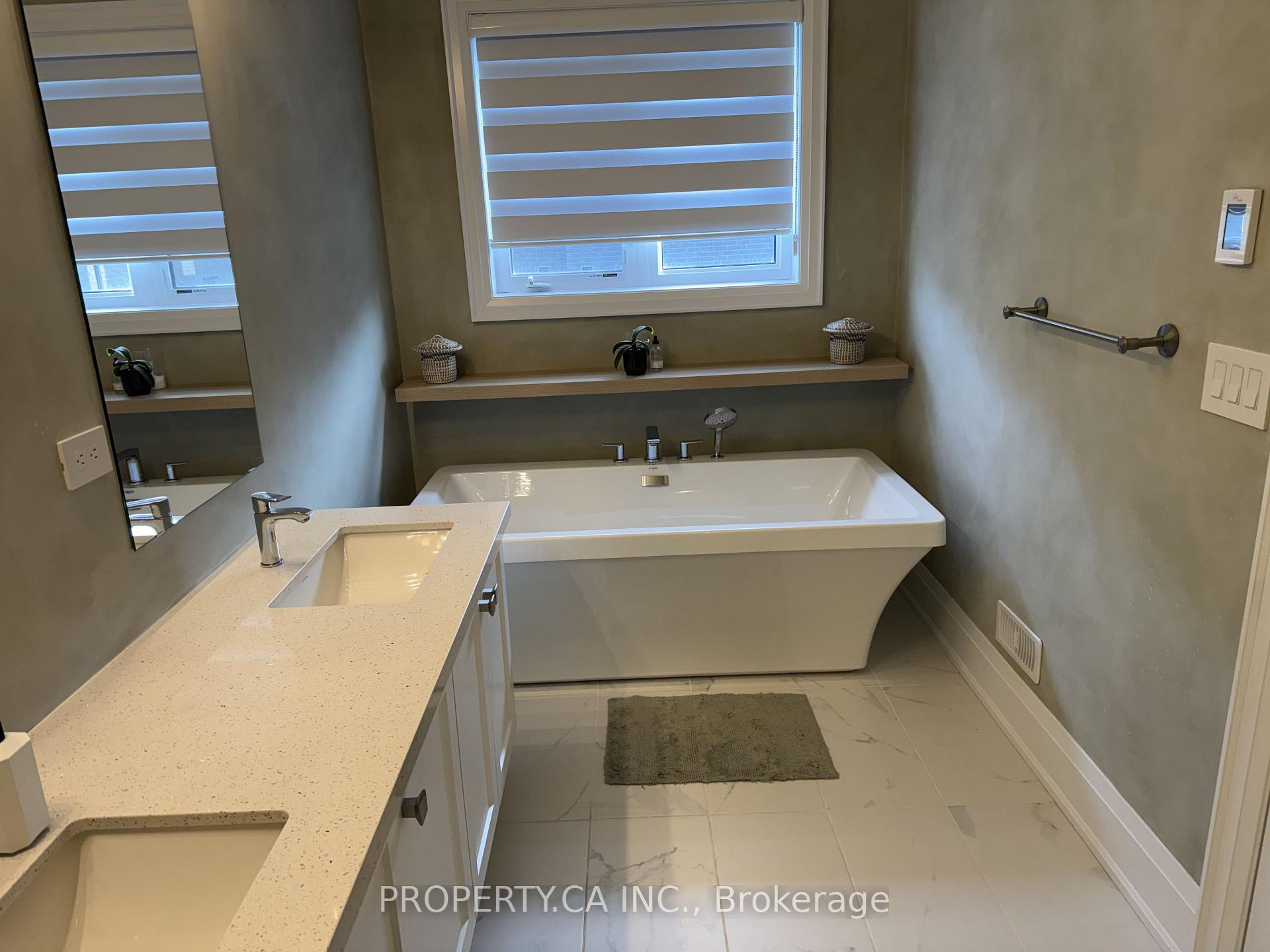 Photo 13 of 15 Schmeltzer Crescent, Richmond Hill, Rural Richmond Hill — HOMEH