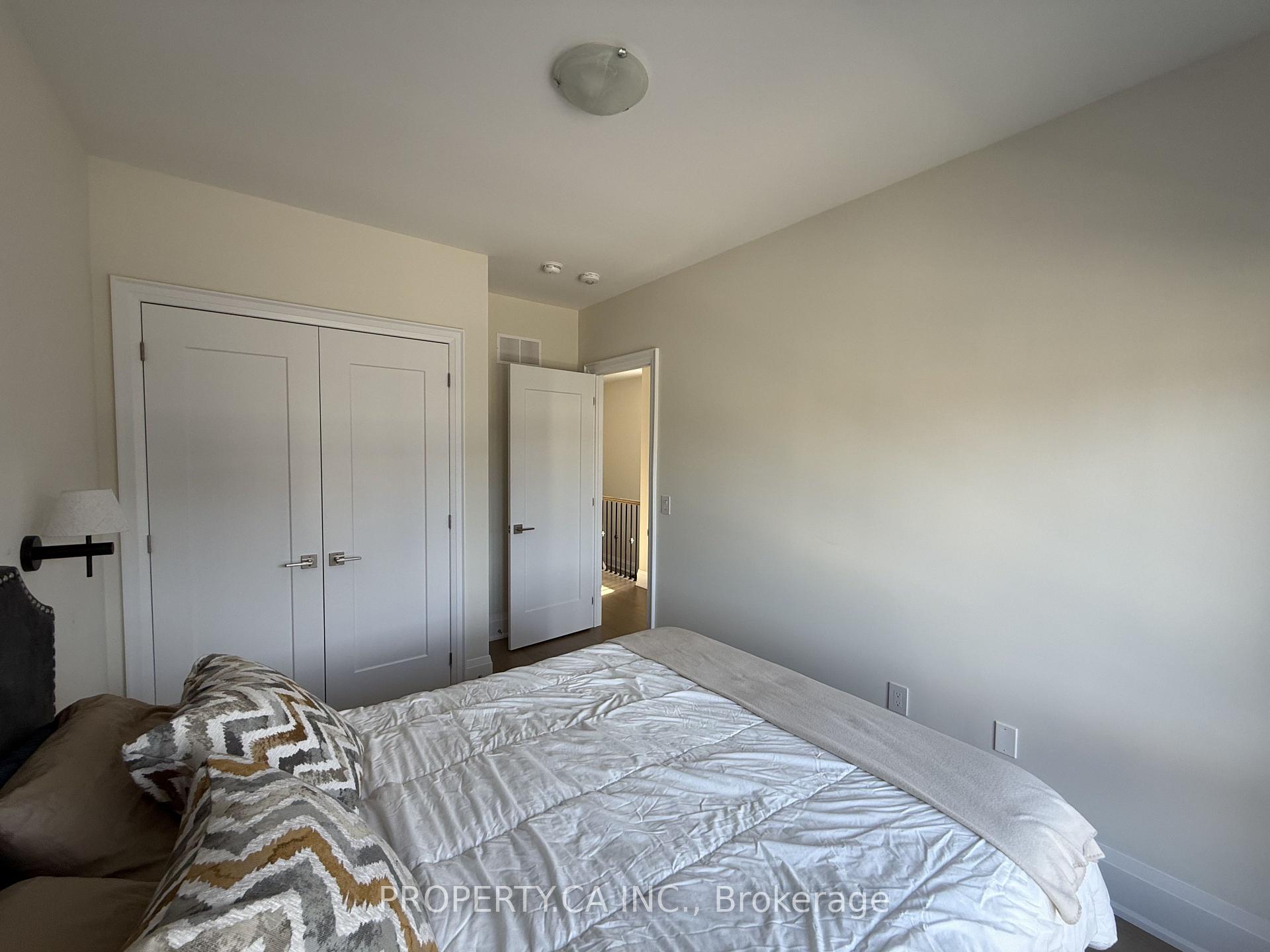 Photo 16 of 15 Schmeltzer Crescent, Richmond Hill, Rural Richmond Hill — HOMEH