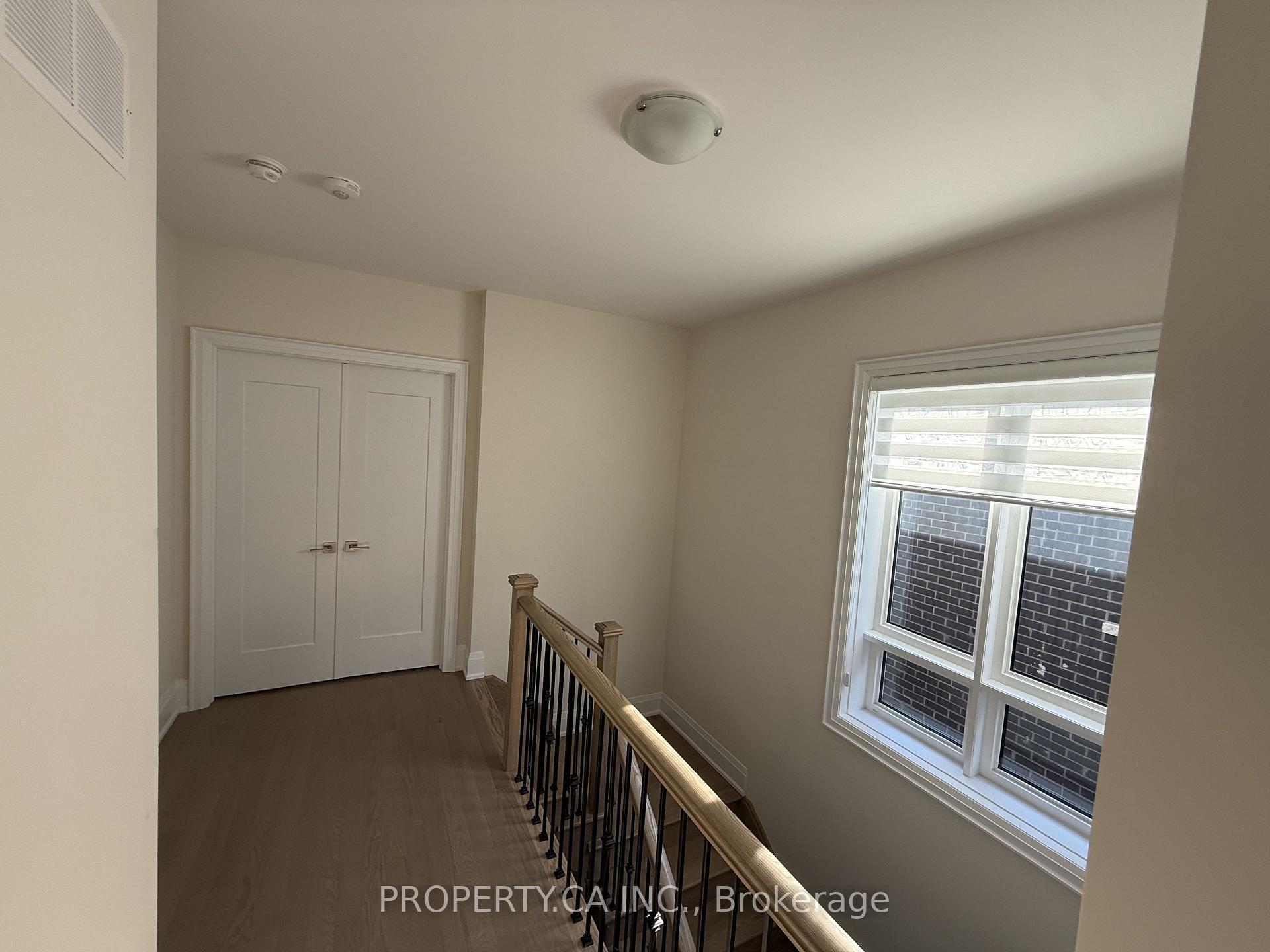 Photo 19 of 15 Schmeltzer Crescent, Richmond Hill, Rural Richmond Hill — HOMEH