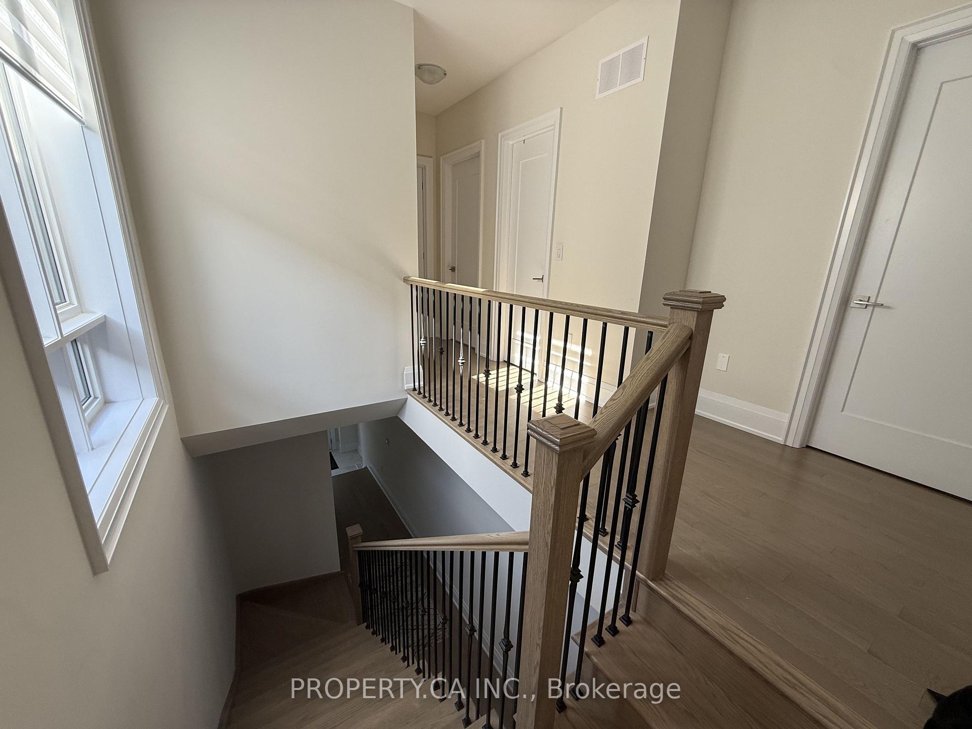 Photo 20 of 15 Schmeltzer Crescent, Richmond Hill, Rural Richmond Hill — HOMEH