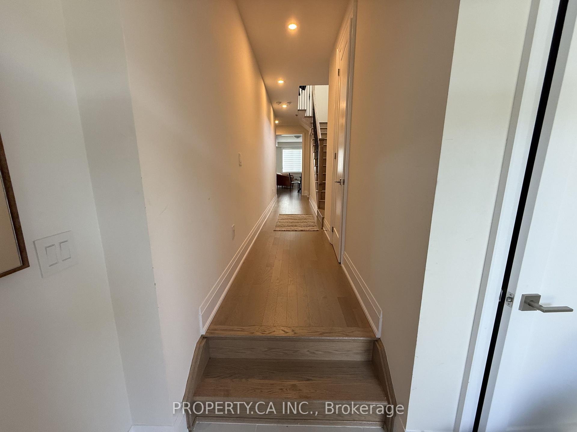 Photo 21 of 15 Schmeltzer Crescent, Richmond Hill, Rural Richmond Hill — HOMEH