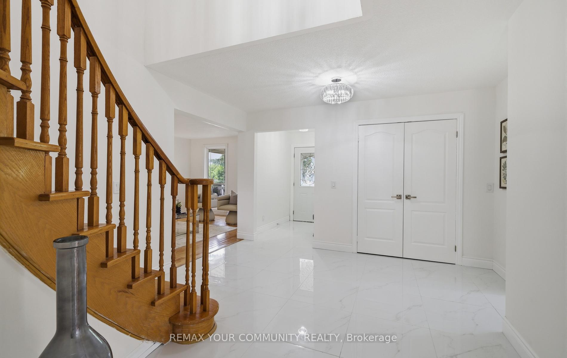 Photo 6 of 1554 Saugeen Drive, Pickering, Amberlea — HOMEH