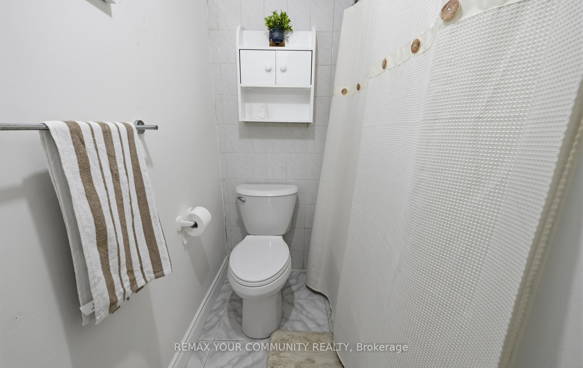 Photo 38 of 1554 Saugeen Drive, Pickering, Amberlea — HOMEH
