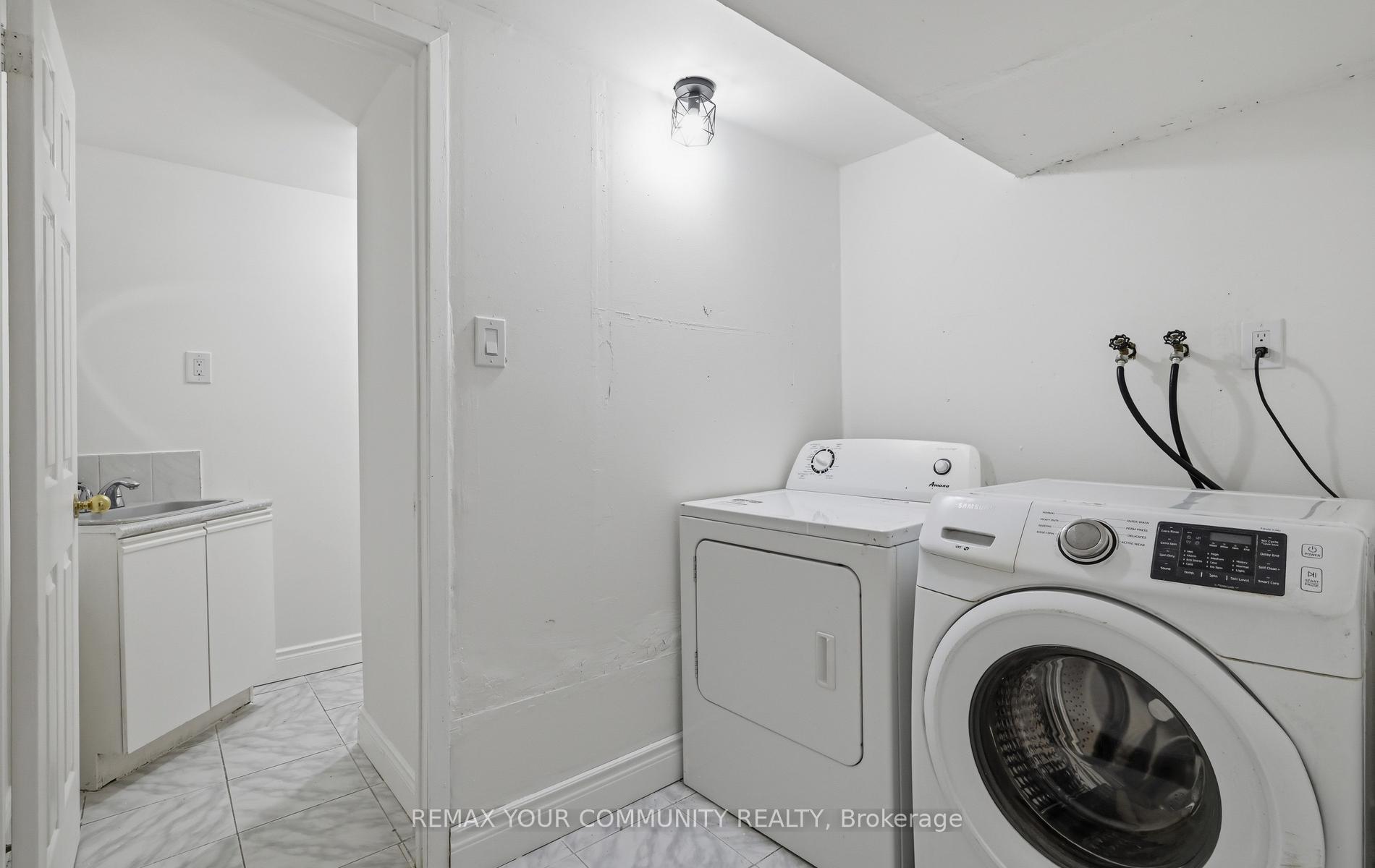 Photo 39 of 1554 Saugeen Drive, Pickering, Amberlea — HOMEH