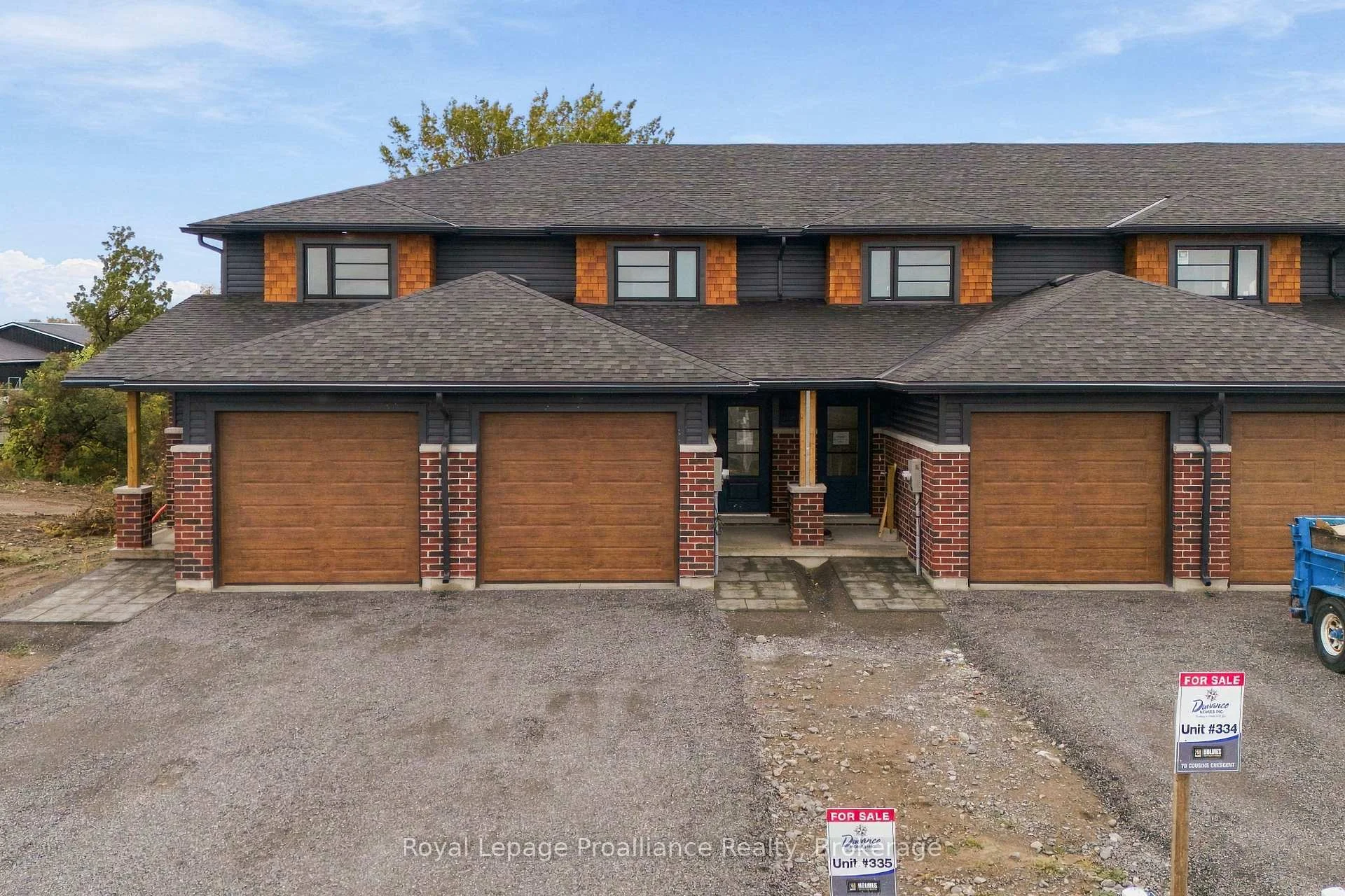 Photo 2 of 77 Cousins Crescent, Belleville, Belleville Ward — HOMEH