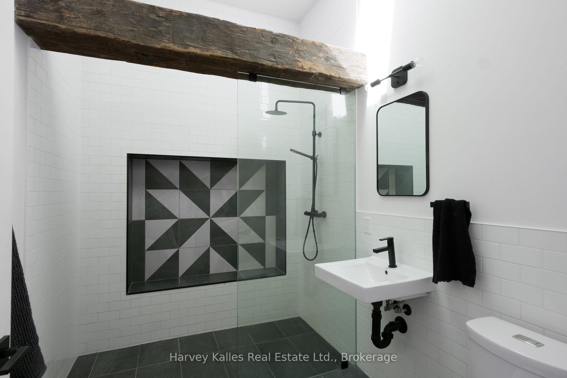 Photo 15 of 244 Salmon Point Road, Prince Edward County, Athol Ward — HOMEH