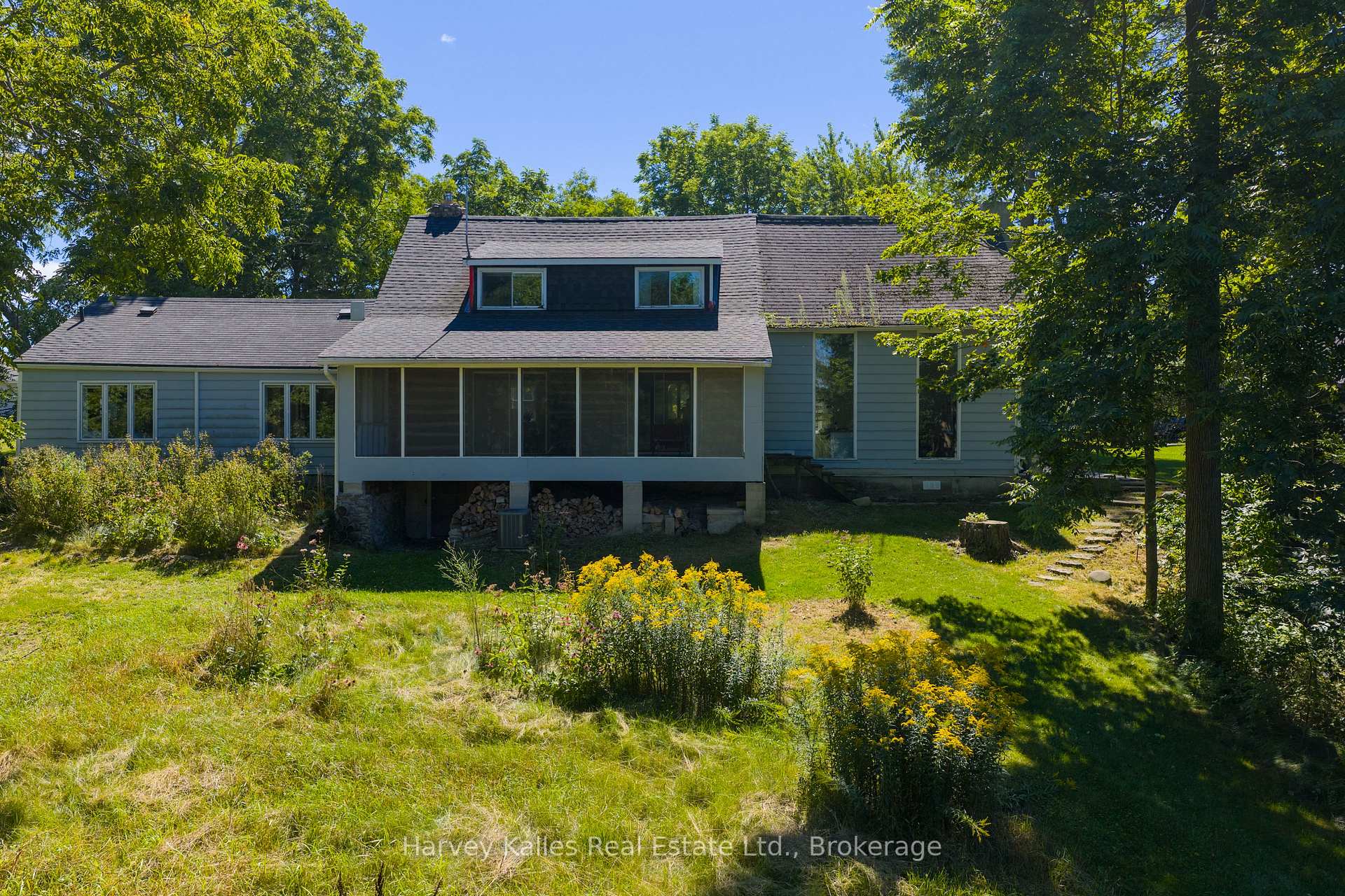 Photo 29 of 244 Salmon Point Road, Prince Edward County, Athol Ward — HOMEH