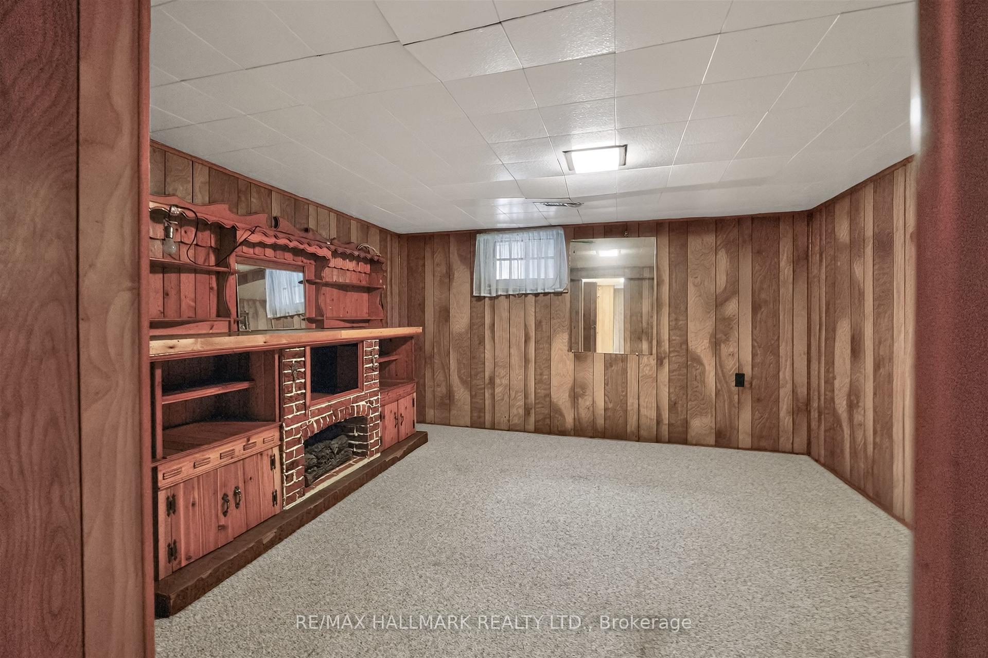 Photo 28 of 50 Dorking Crescent, North York, Downsview-Roding-CFB — HOMEH