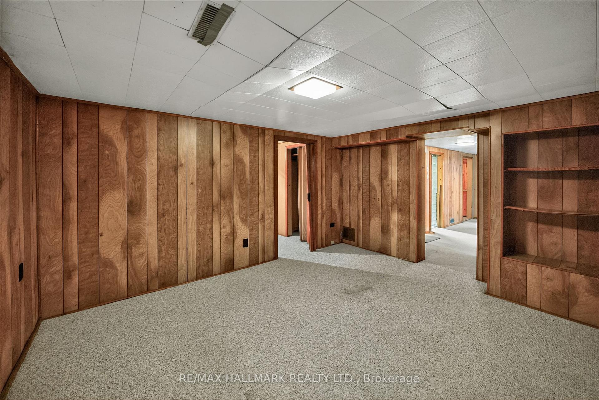 Photo 31 of 50 Dorking Crescent, North York, Downsview-Roding-CFB — HOMEH
