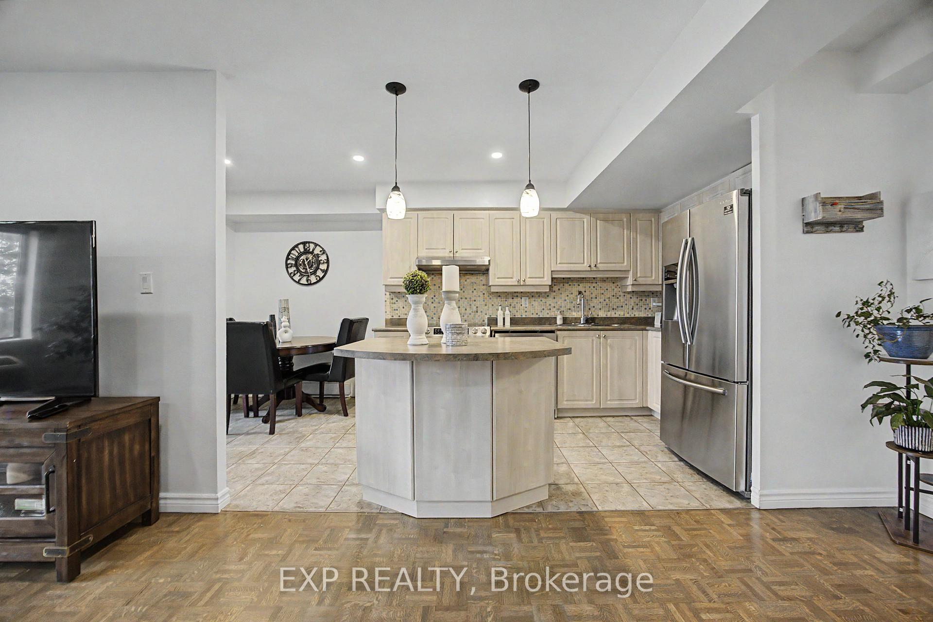 Photo 22 of Unit 501, 1000 Cedarglen Gate, Mississauga, Erindale — HOMEH