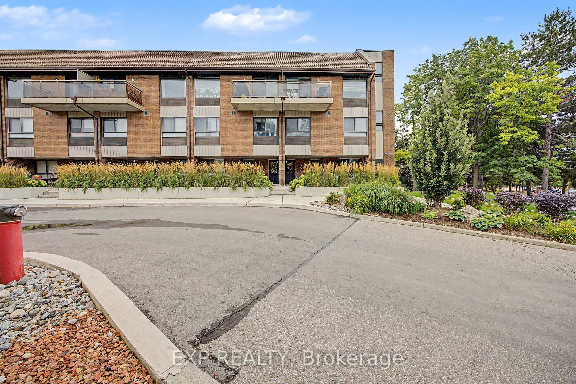 Photo 23 of Unit 501, 1000 Cedarglen Gate, Mississauga, Erindale — HOMEH