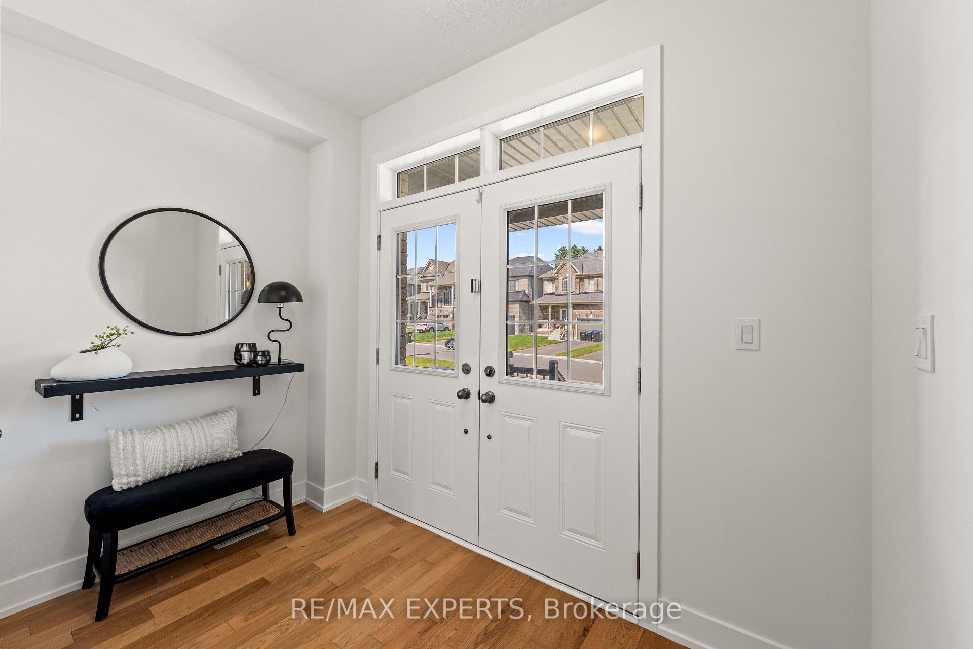 Photo 5 of 10 Lawrence D. Pridham Avenue, New Tecumseth, Alliston — HOMEH