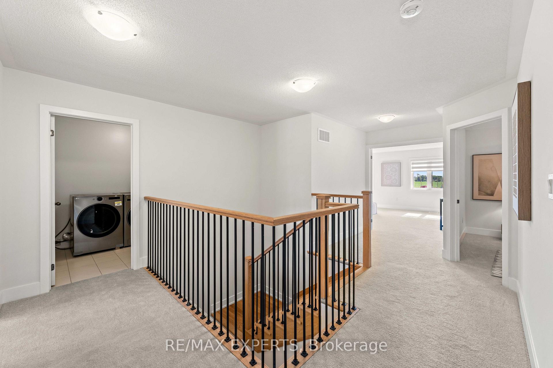 Photo 18 of 10 Lawrence D. Pridham Avenue, New Tecumseth, Alliston — HOMEH