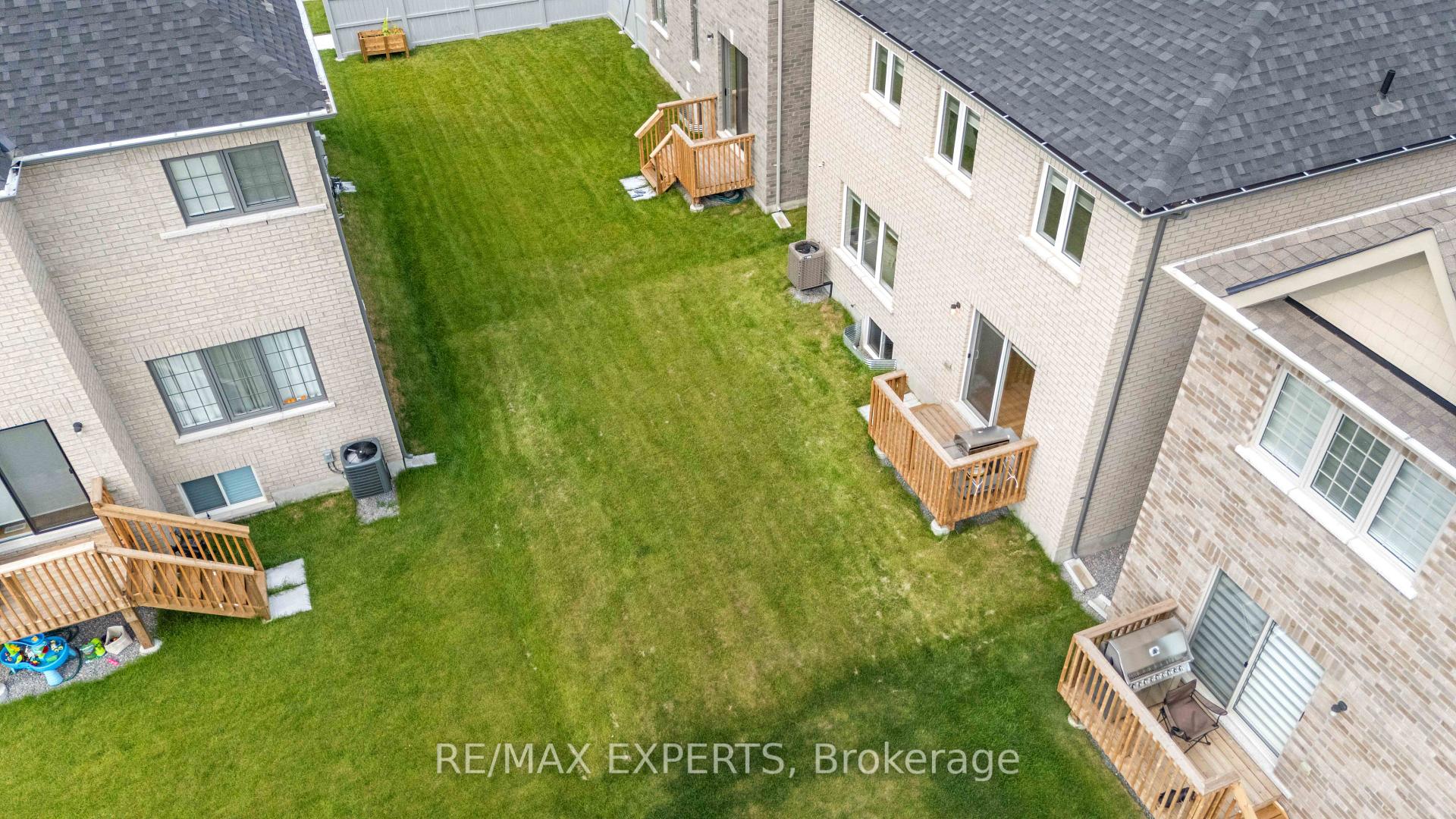 Photo 39 of 10 Lawrence D. Pridham Avenue, New Tecumseth, Alliston — HOMEH