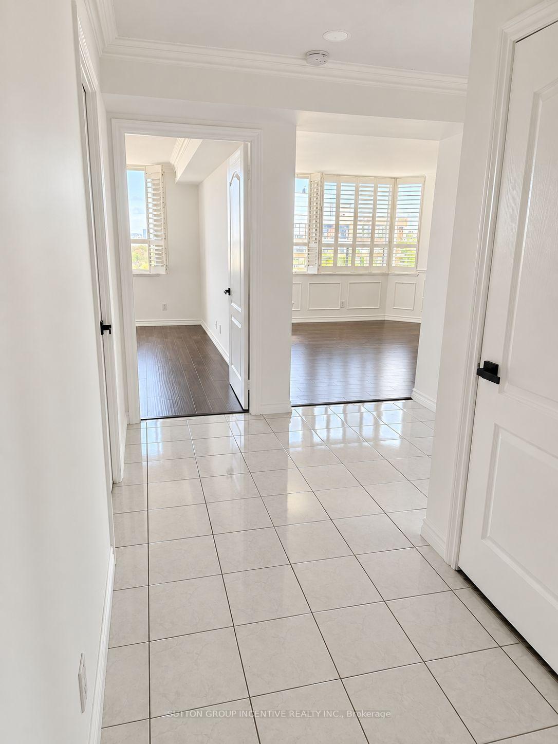 Photo 9 of Unit 1803, 265 Ridley Boulevard, Toronto, Bedford Park-Nortown — HOMEH