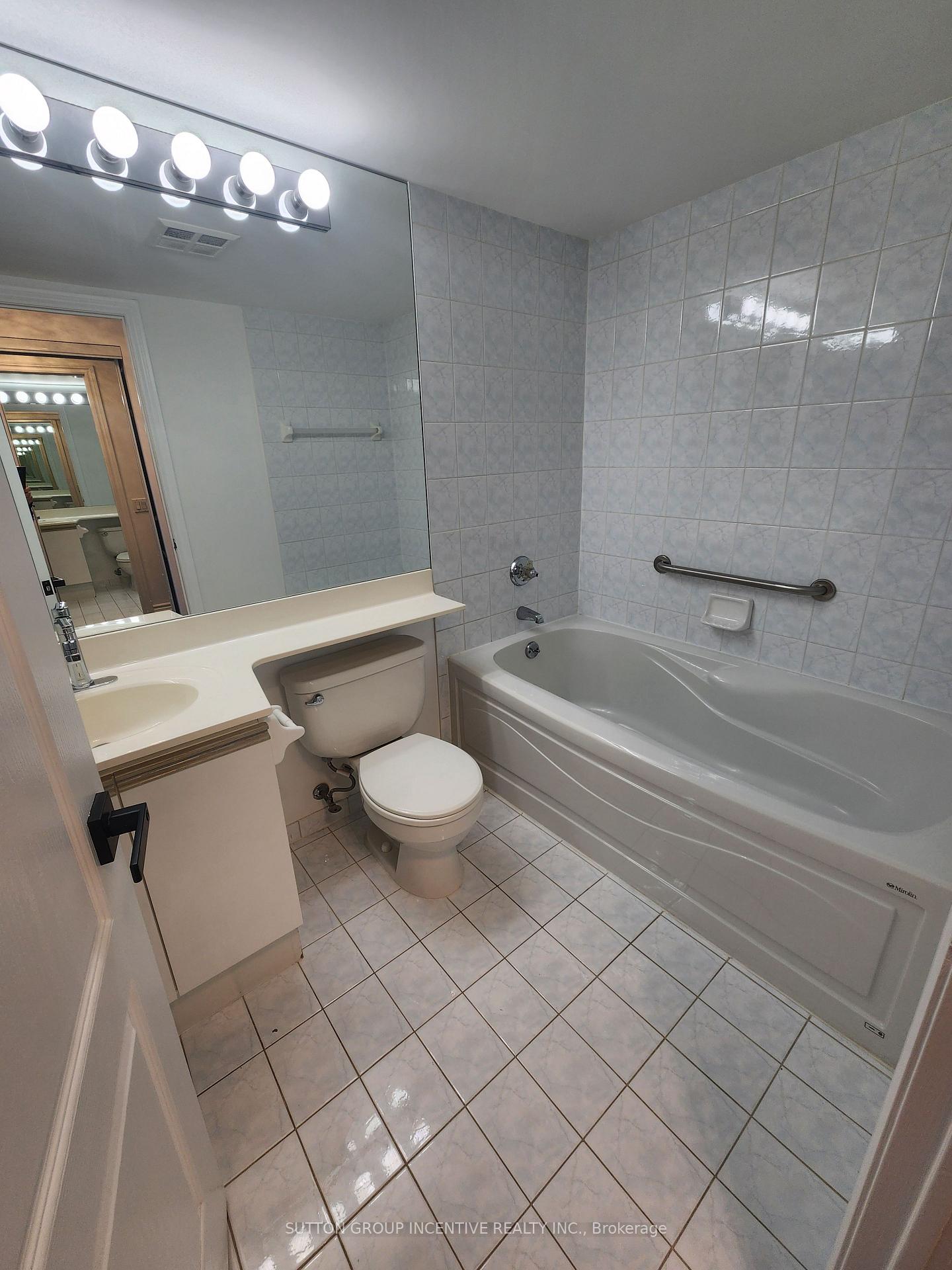 Photo 28 of Unit 1803, 265 Ridley Boulevard, Toronto, Bedford Park-Nortown — HOMEH
