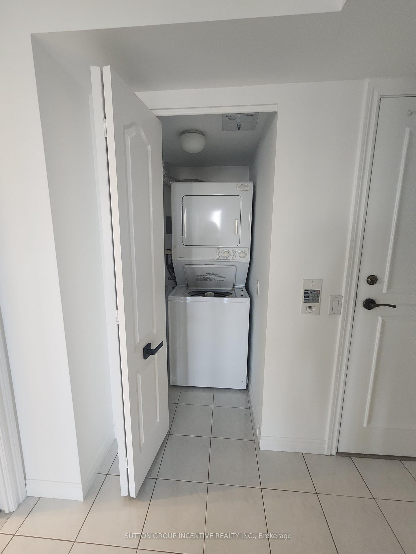 Photo 29 of Unit 1803, 265 Ridley Boulevard, Toronto, Bedford Park-Nortown — HOMEH