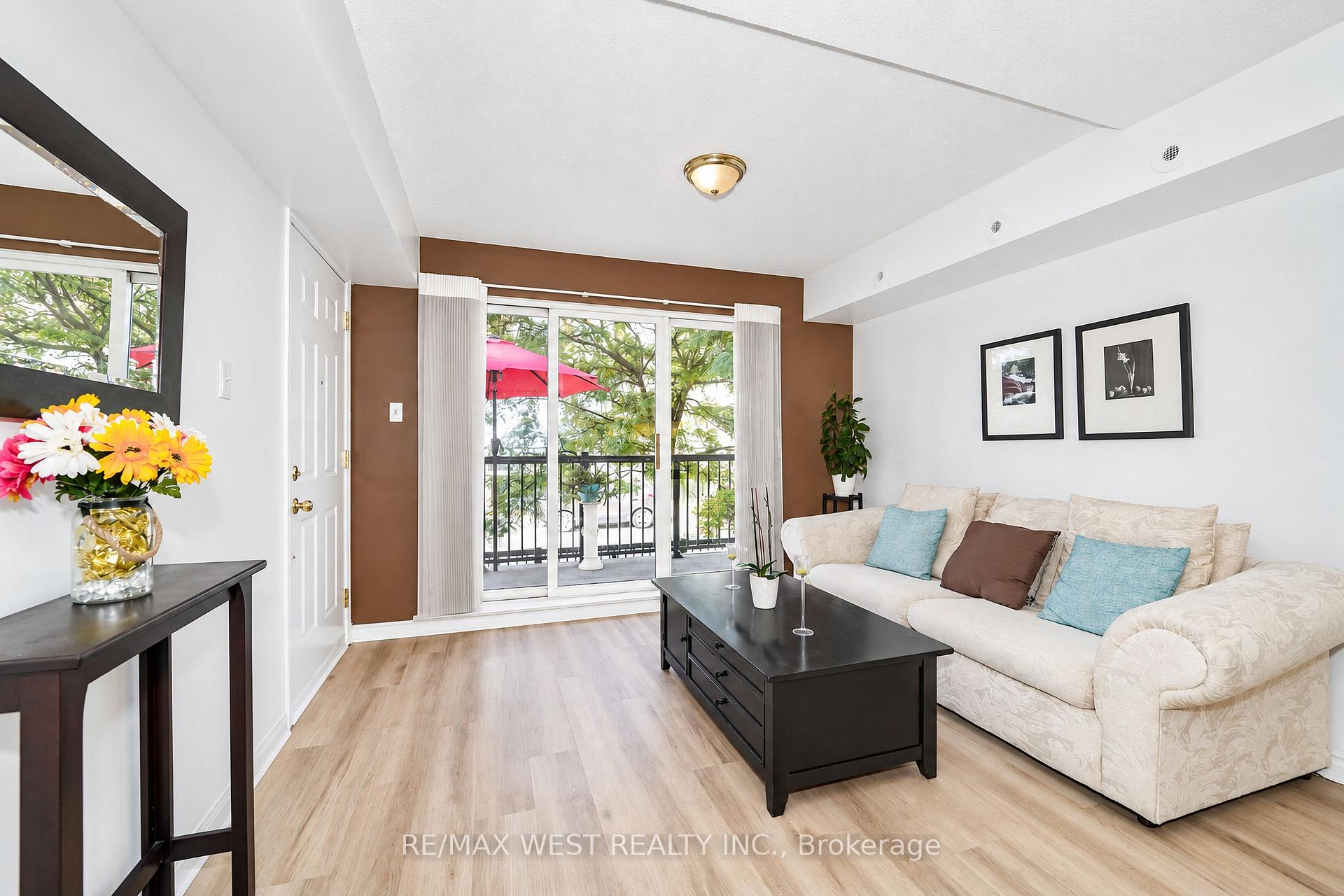 Photo 2 of Unit 2066, 65 George Appleton Way, North York, Downsview-Roding-CFB — HOMEH