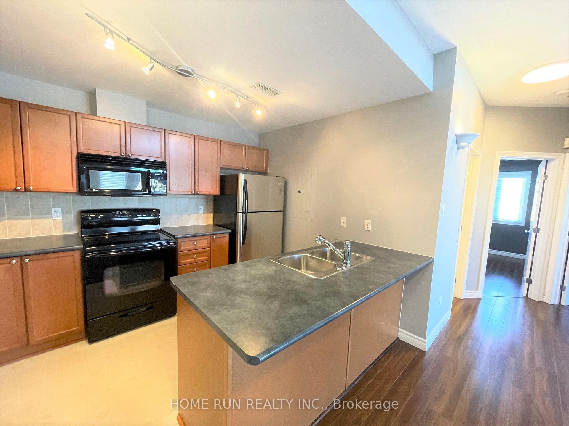 Photo 17 of Unit F, 170 Waterbridge Drive, Ottawa, Barrhaven East — HOMEH