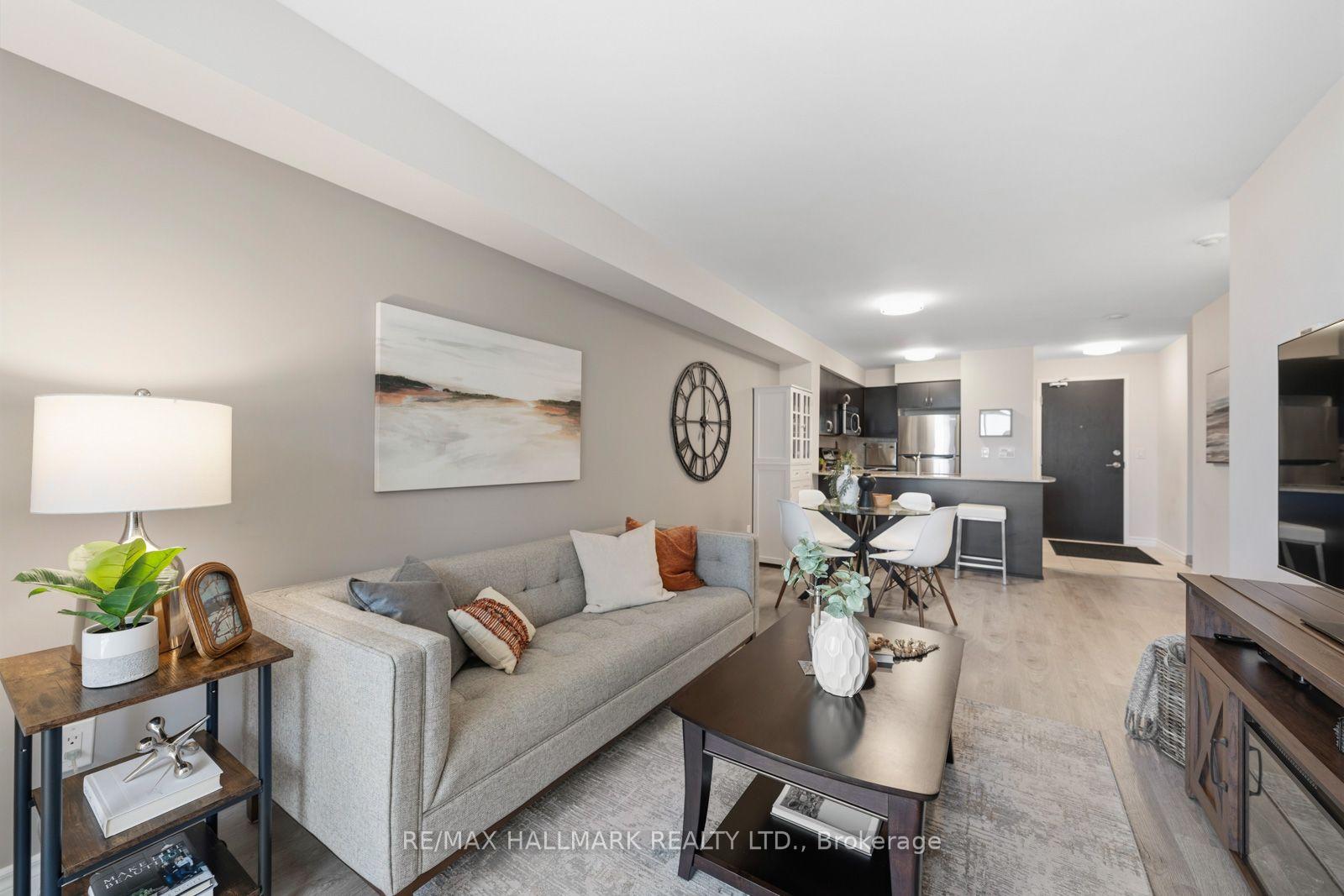 Photo 18 of Unit LPH6, 75 King William Crescent, Richmond Hill, Langstaff — HOMEH