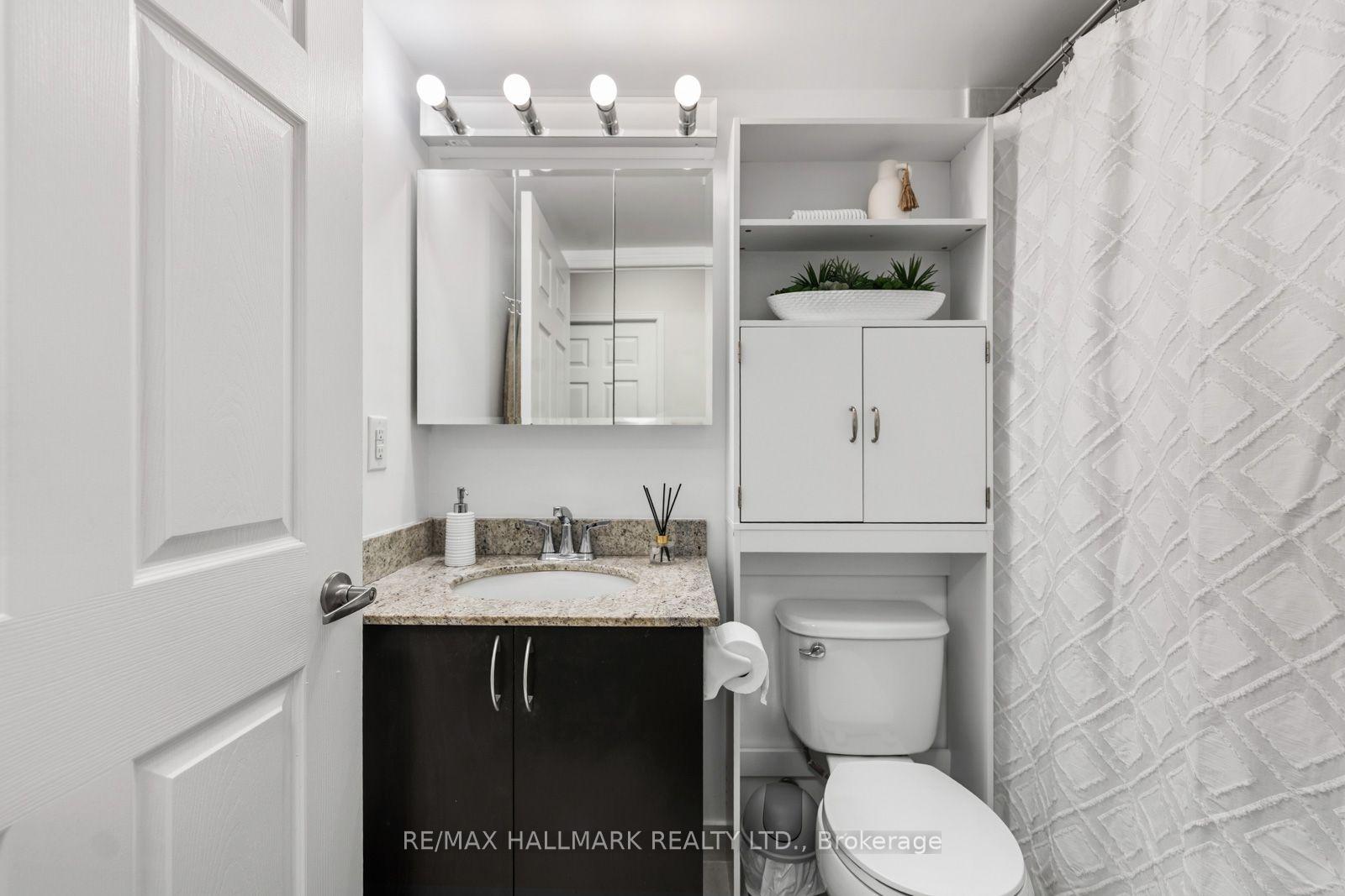 Photo 28 of Unit LPH6, 75 King William Crescent, Richmond Hill, Langstaff — HOMEH