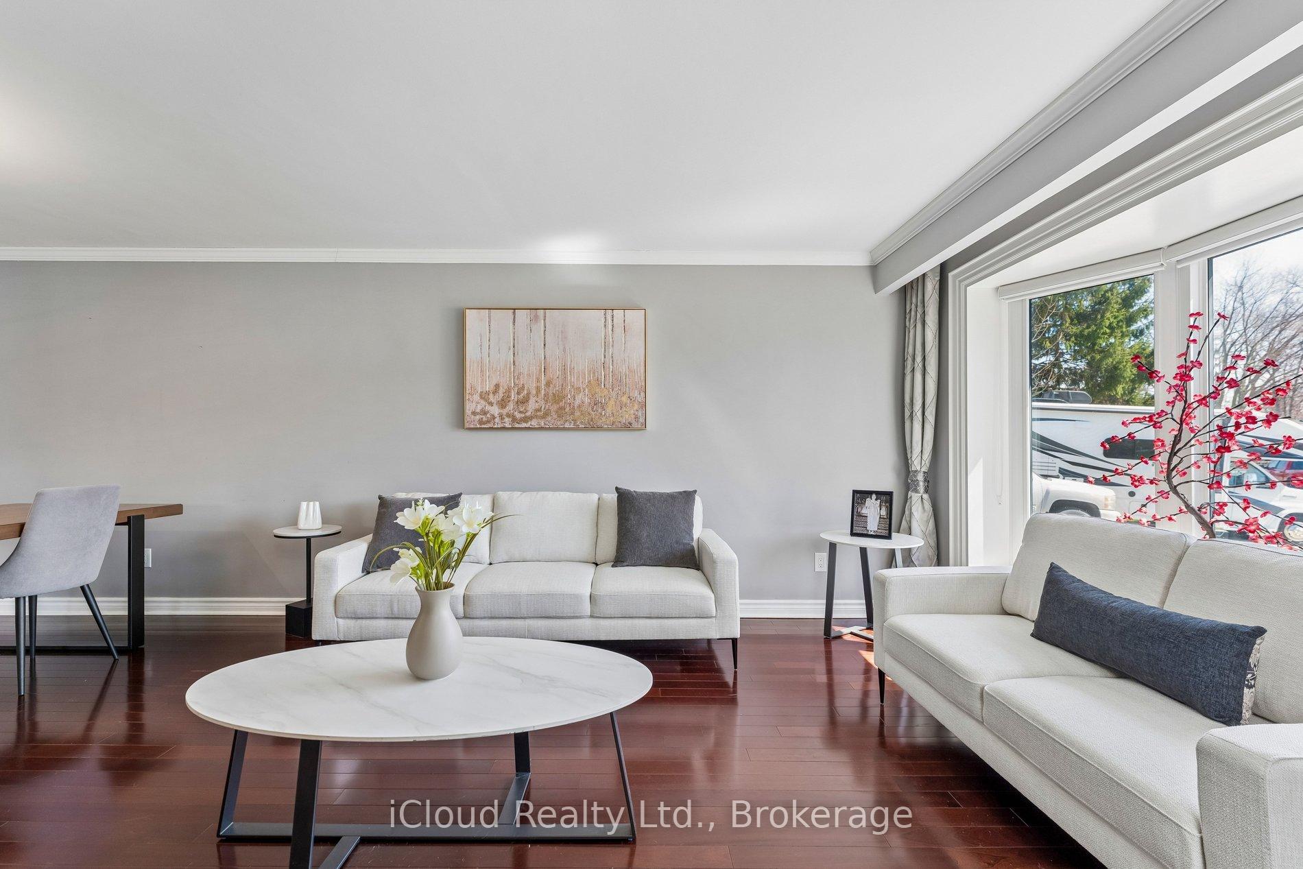 Photo 6 of 43 Ferndale Crescent, Brampton, Brampton East — HOMEH
