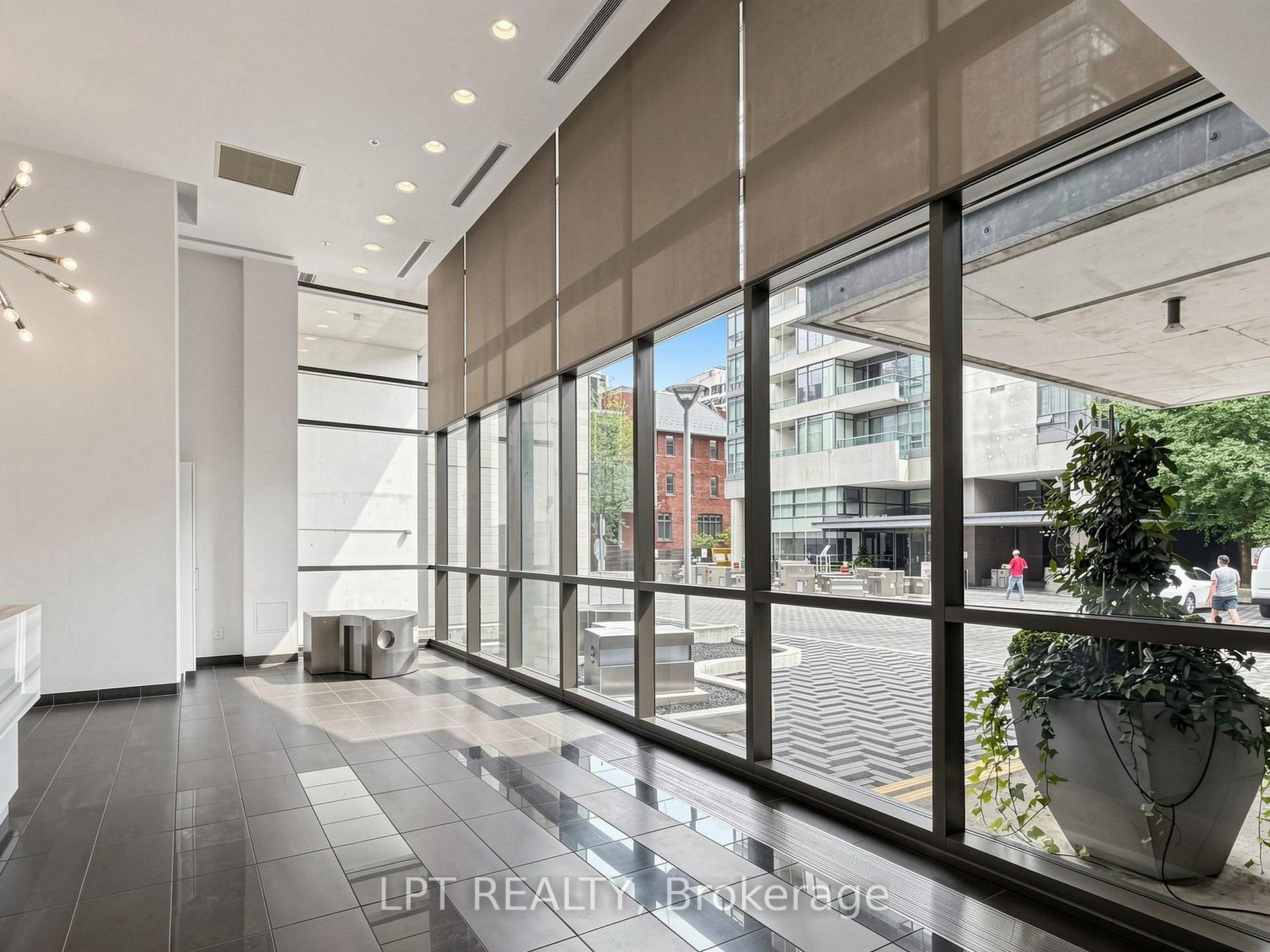 Photo 3 of Unit 1108, 285 Mutual Street, Toronto, Church-Yonge Corridor — HOMEH