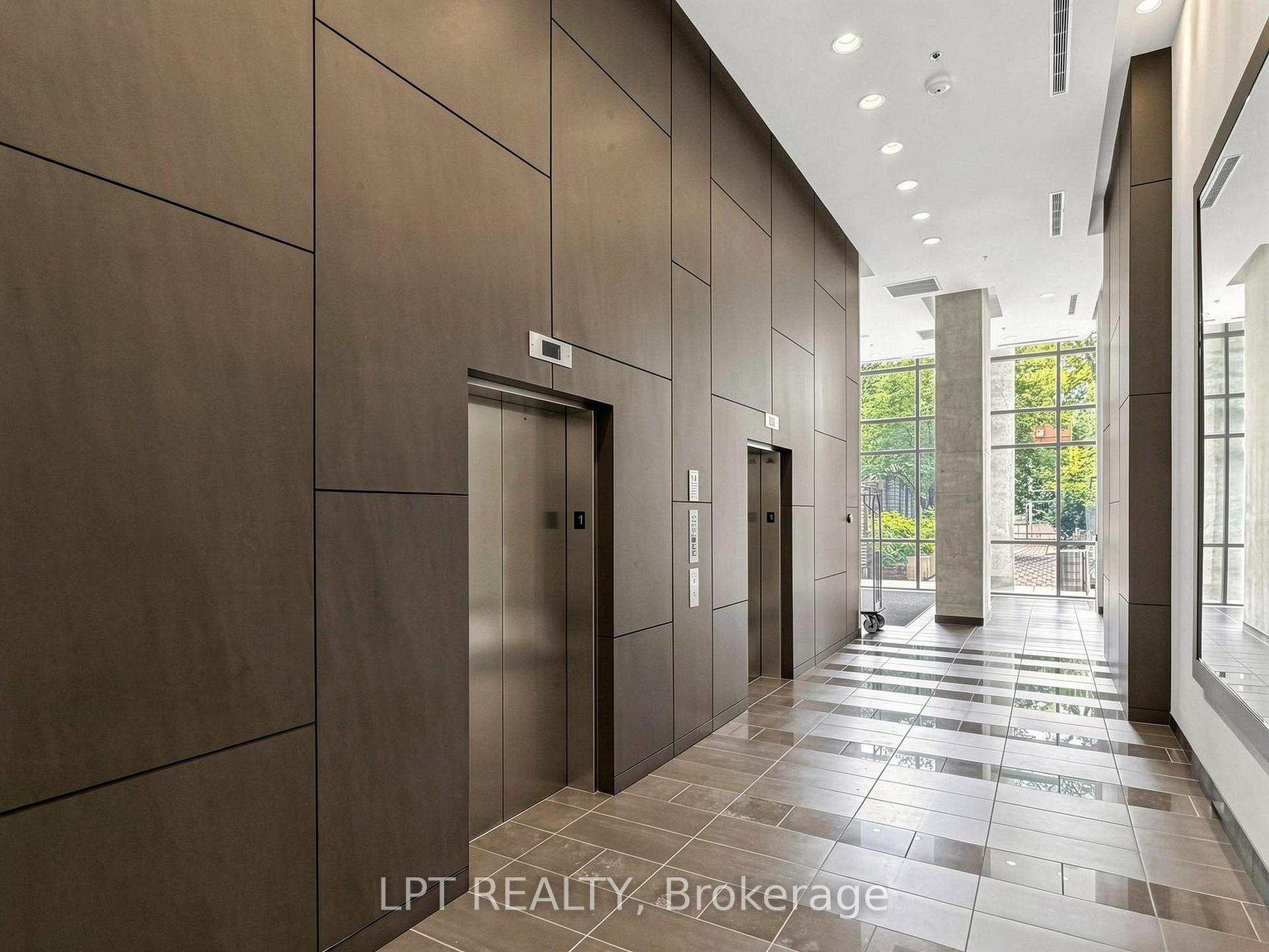 Photo 4 of Unit 1108, 285 Mutual Street, Toronto, Church-Yonge Corridor — HOMEH