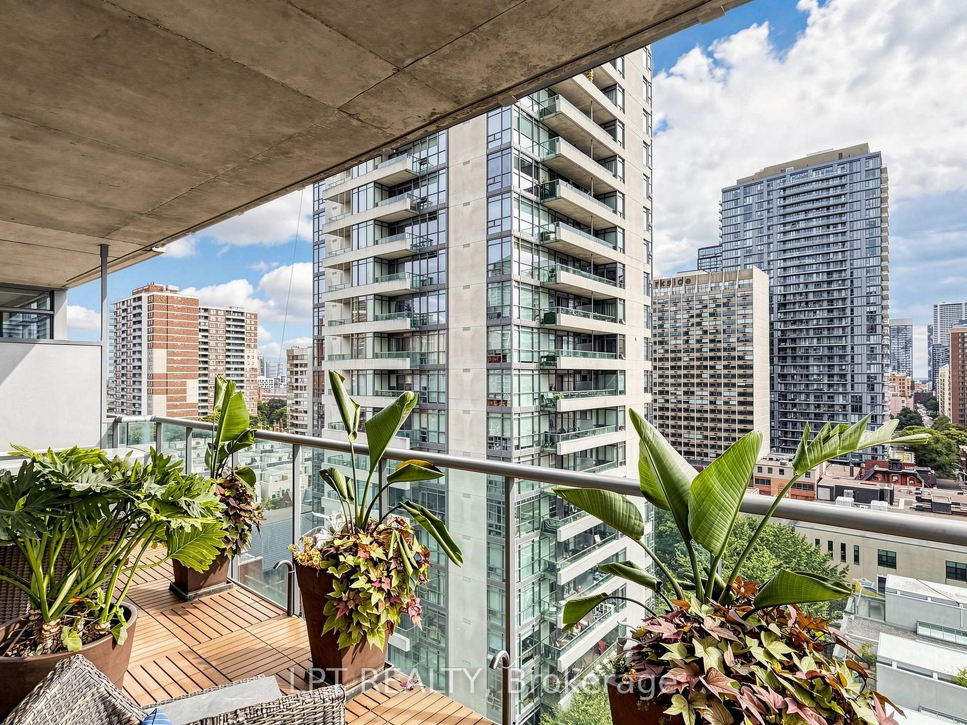 Photo 26 of Unit 1108, 285 Mutual Street, Toronto, Church-Yonge Corridor — HOMEH