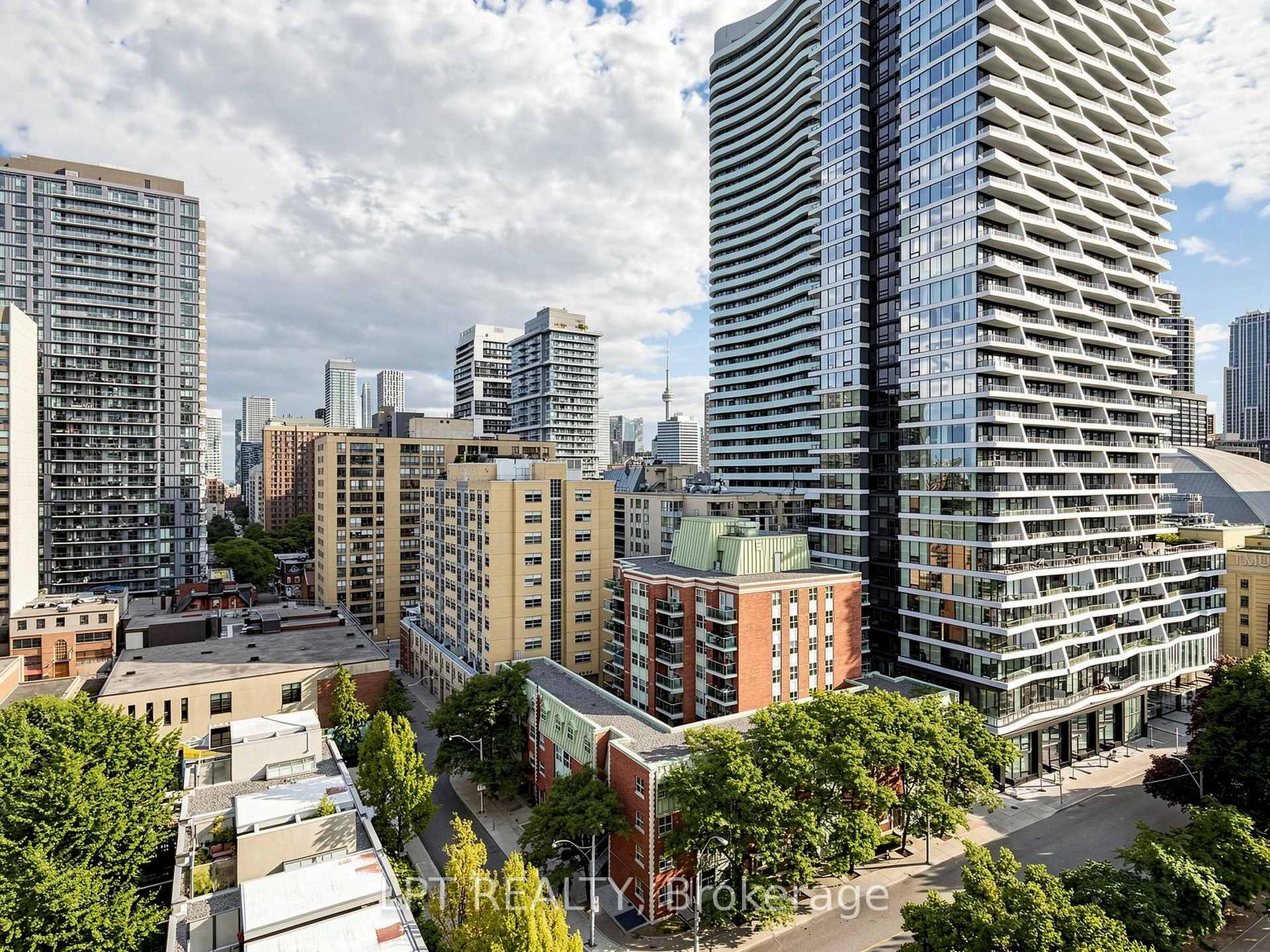 Photo 30 of Unit 1108, 285 Mutual Street, Toronto, Church-Yonge Corridor — HOMEH