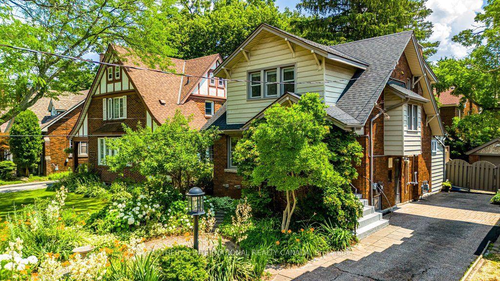 Photo 3 of 100 Dalewood Crescent, Hamilton, Westdale — HOMEH