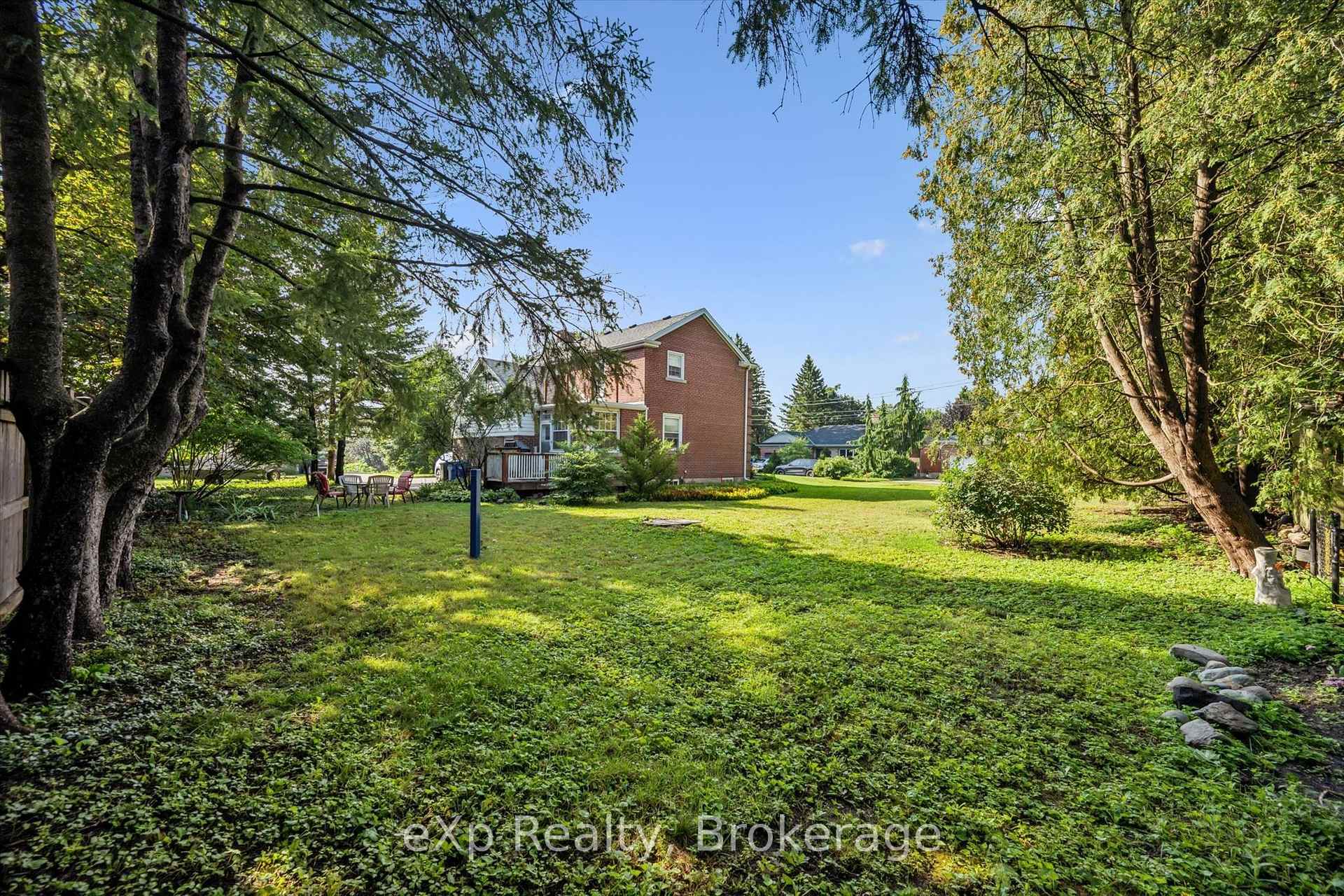 Photo 6 of 18 Prospect Avenue, Guelph, St. George's — HOMEH