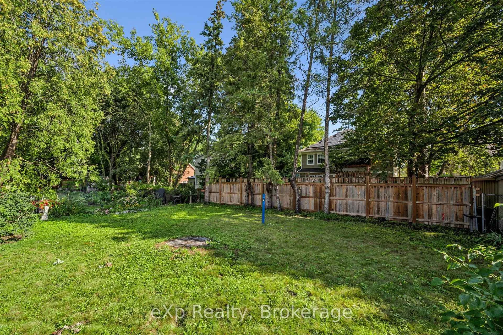 Photo 17 of 18 Prospect Avenue, Guelph, St. George's — HOMEH
