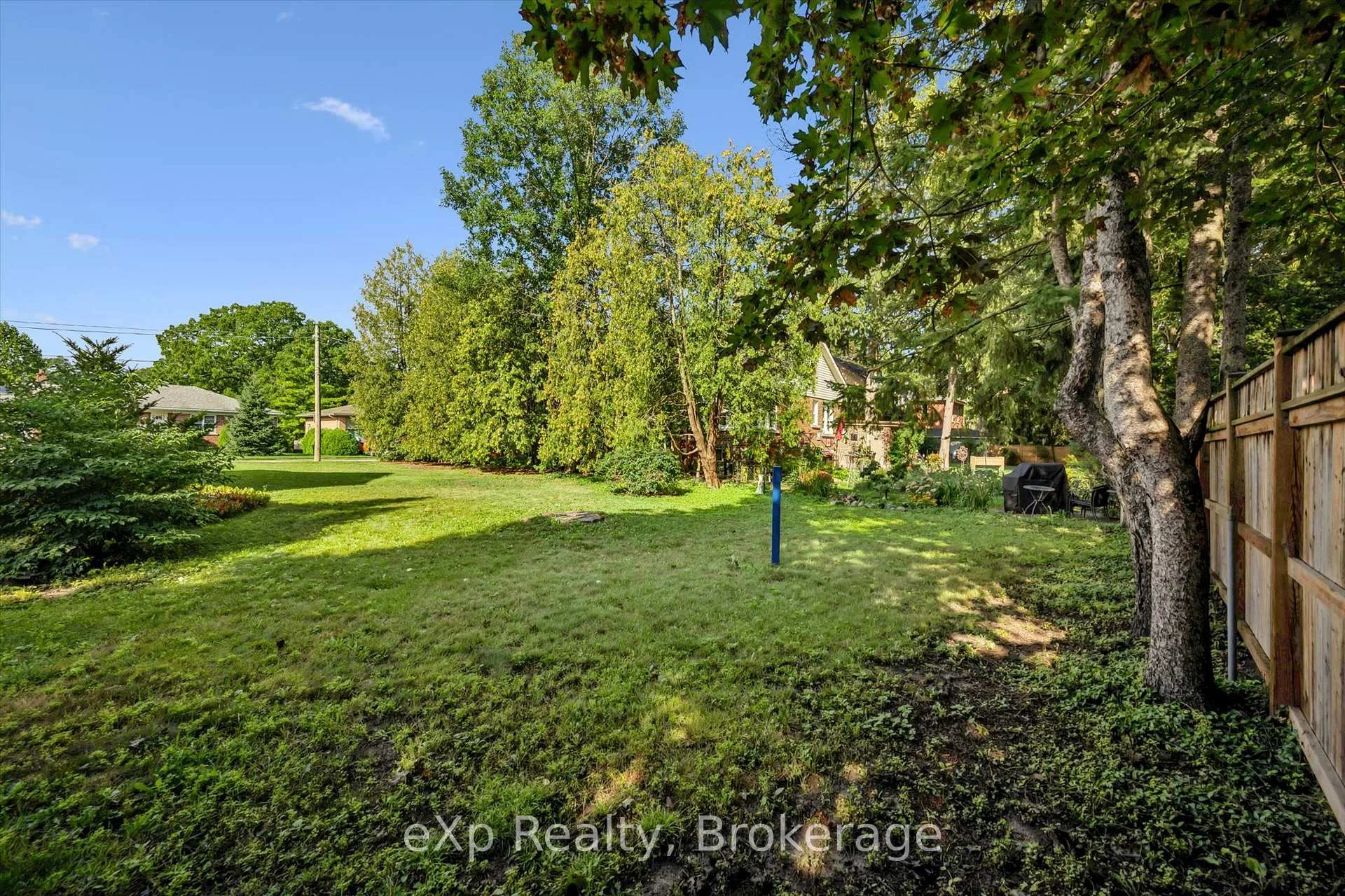 Photo 19 of 18 Prospect Avenue, Guelph, St. George's — HOMEH