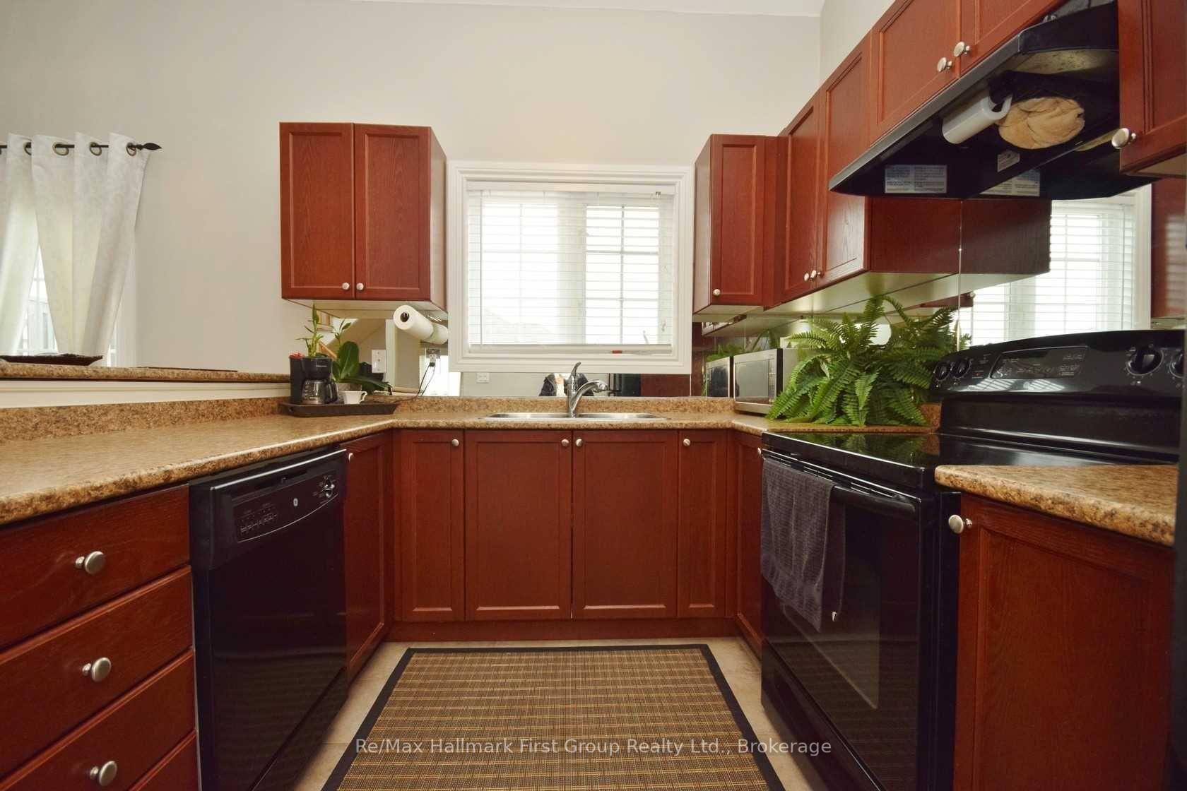 Photo 7 of 44 Wicker Park Way, Whitby, Pringle Creek — HOMEH